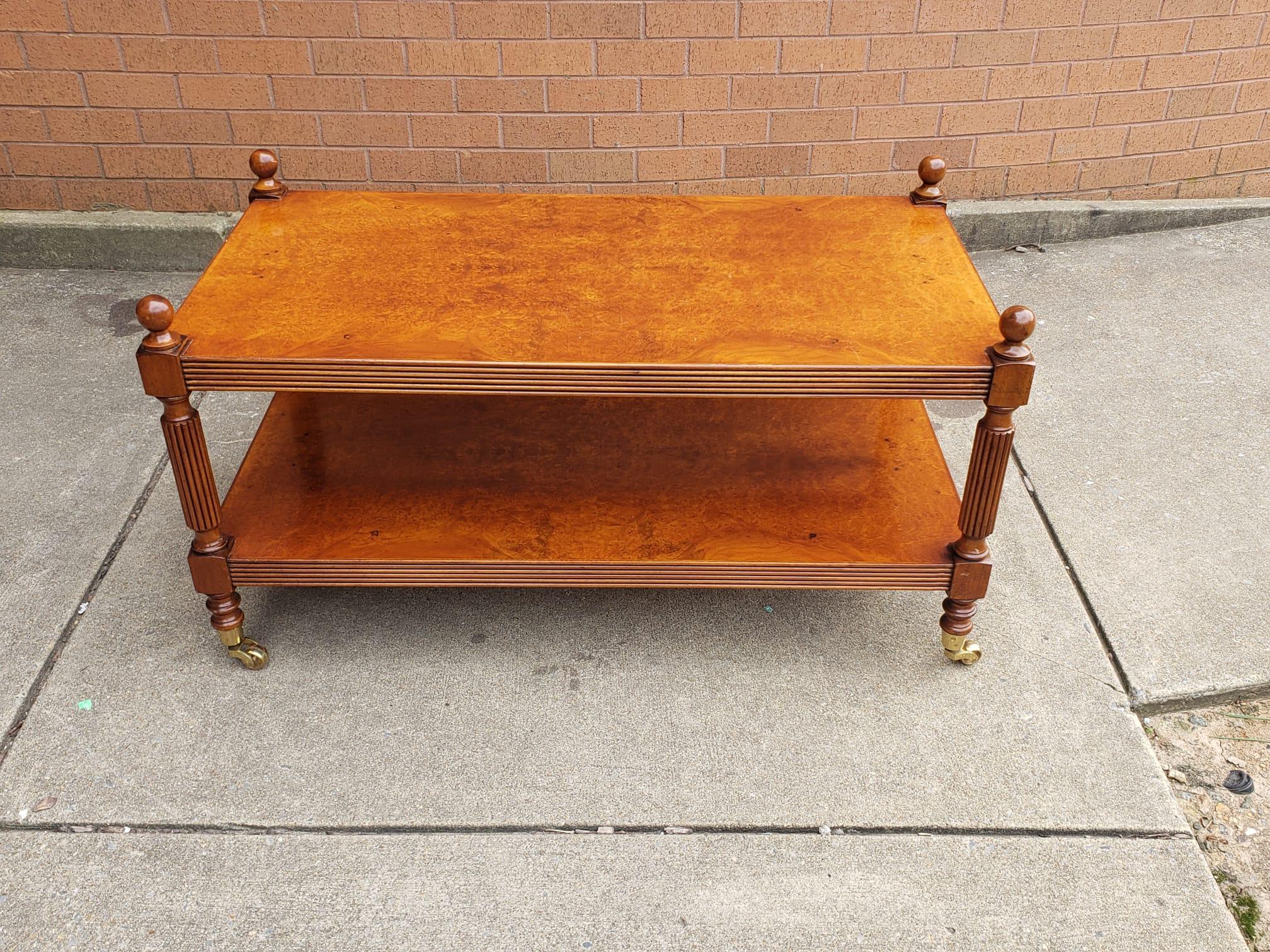 Contemporary Burl Fruitwood Tier Rolling Coffee Table im Angebot 6