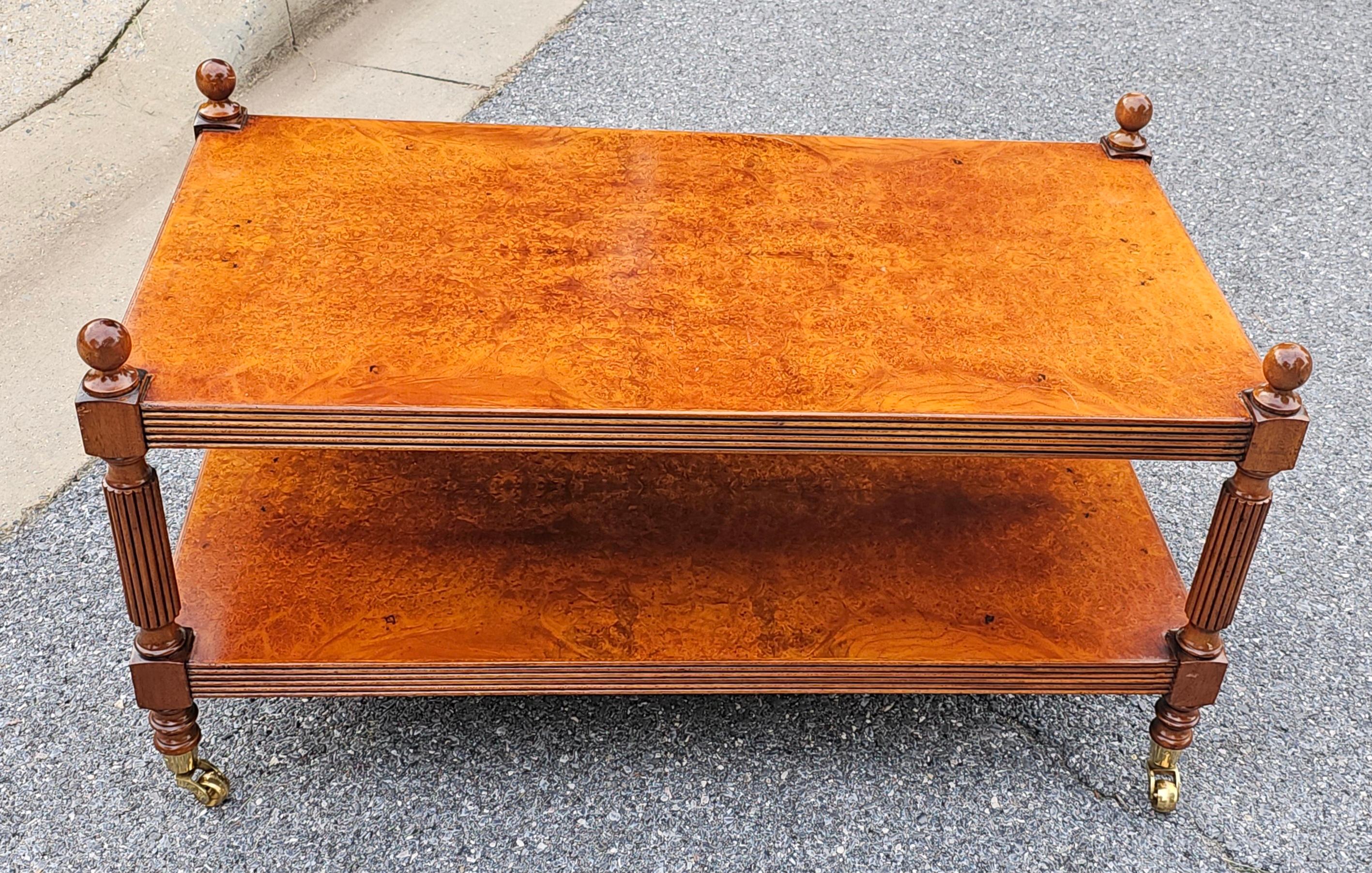 Contemporary Burl Fruitwood Tier Rolling Coffee Table im Angebot 3