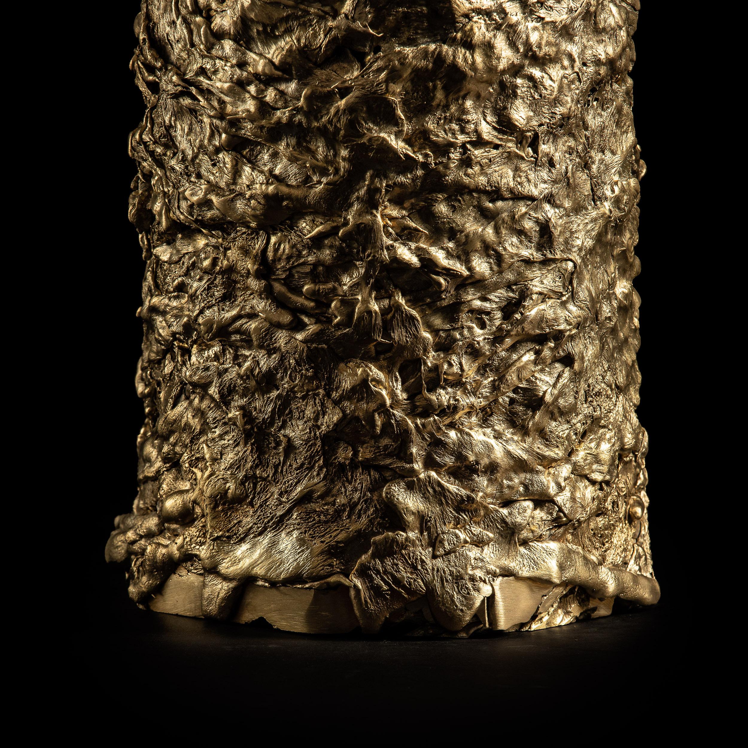 Contemporary Burned and oiled Chestnut wood - Cast Brass Lava table In New Condition For Sale In 1204, CH