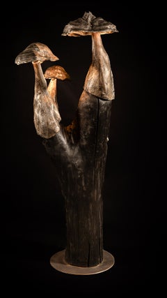 Albero di pioppo bruciato e cerato contemporaneo con lampada da terra in ottone fuso Tondel 03