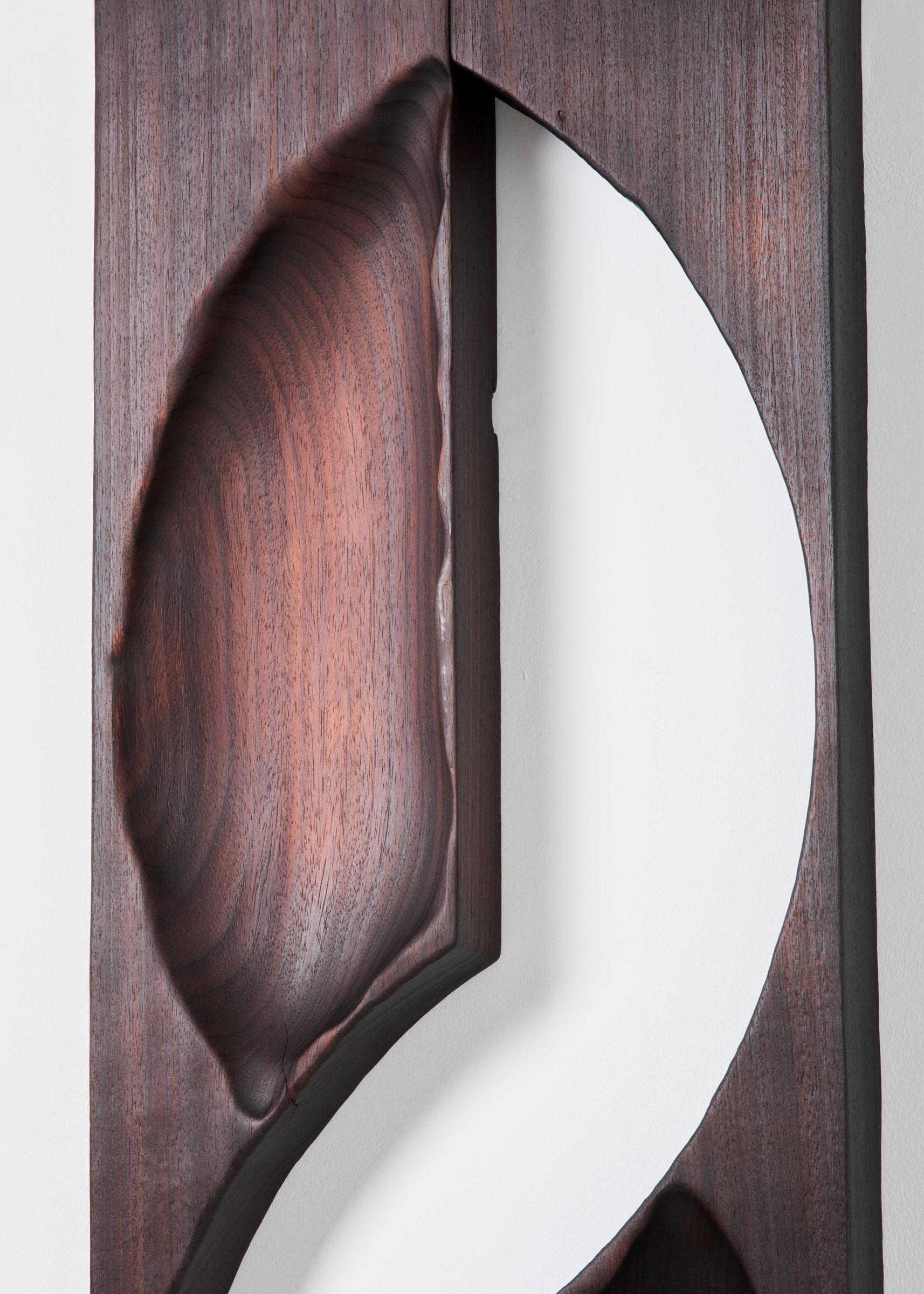 Madera blanda quemada contemporánea Anima Sola de Katrien Doms Tallado a mano en venta