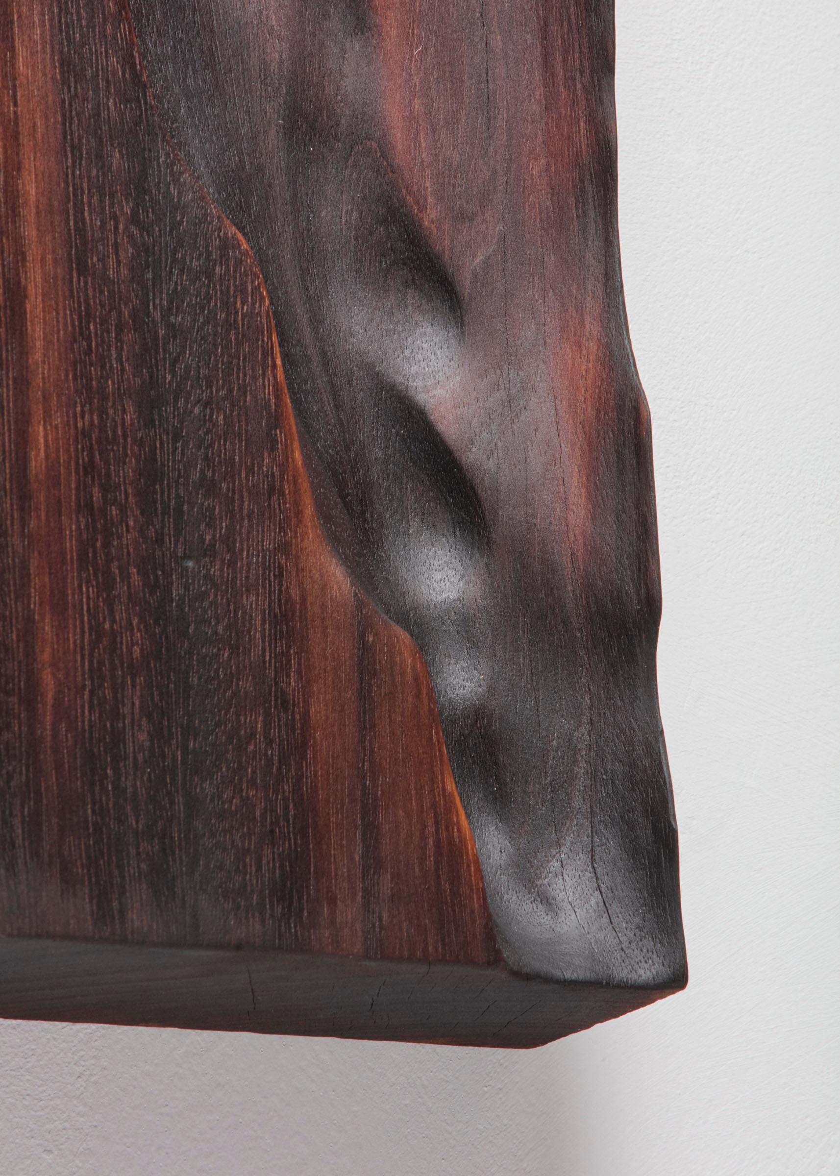 Zeitgenössisches gebranntes weiches holz Jacques by Katrien Doms im Zustand „Neu“ im Angebot in 1204, CH