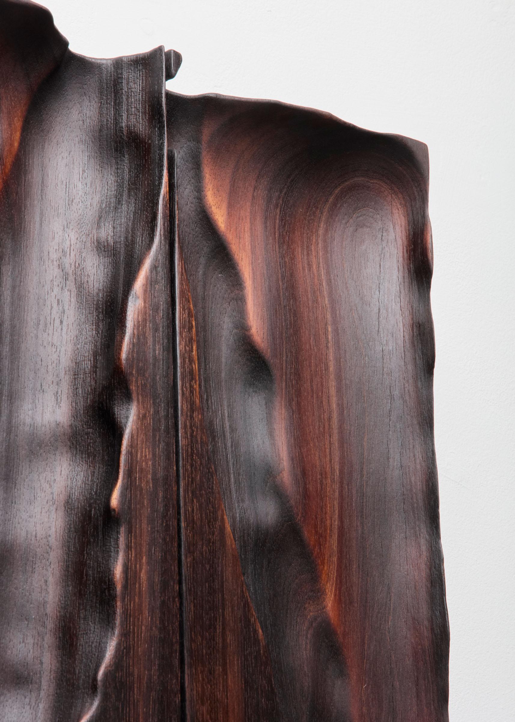 Zeitgenössisches gebranntes weiches holz Jacques by Katrien Doms (21. Jahrhundert und zeitgenössisch) im Angebot