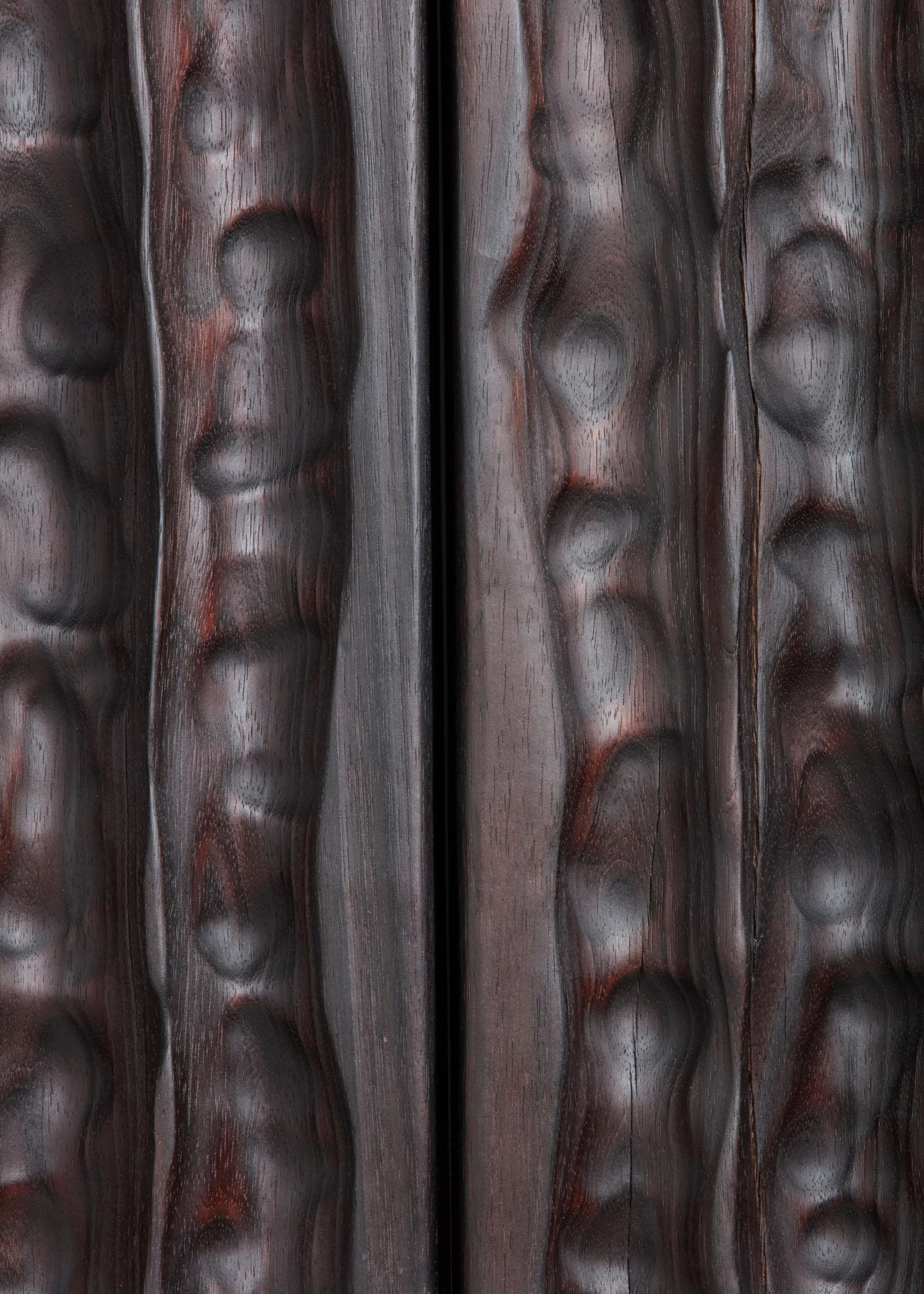 Zeitgenössisches gebranntes weiches holz Marzhan by Katrien Doms (Weichholz) im Angebot