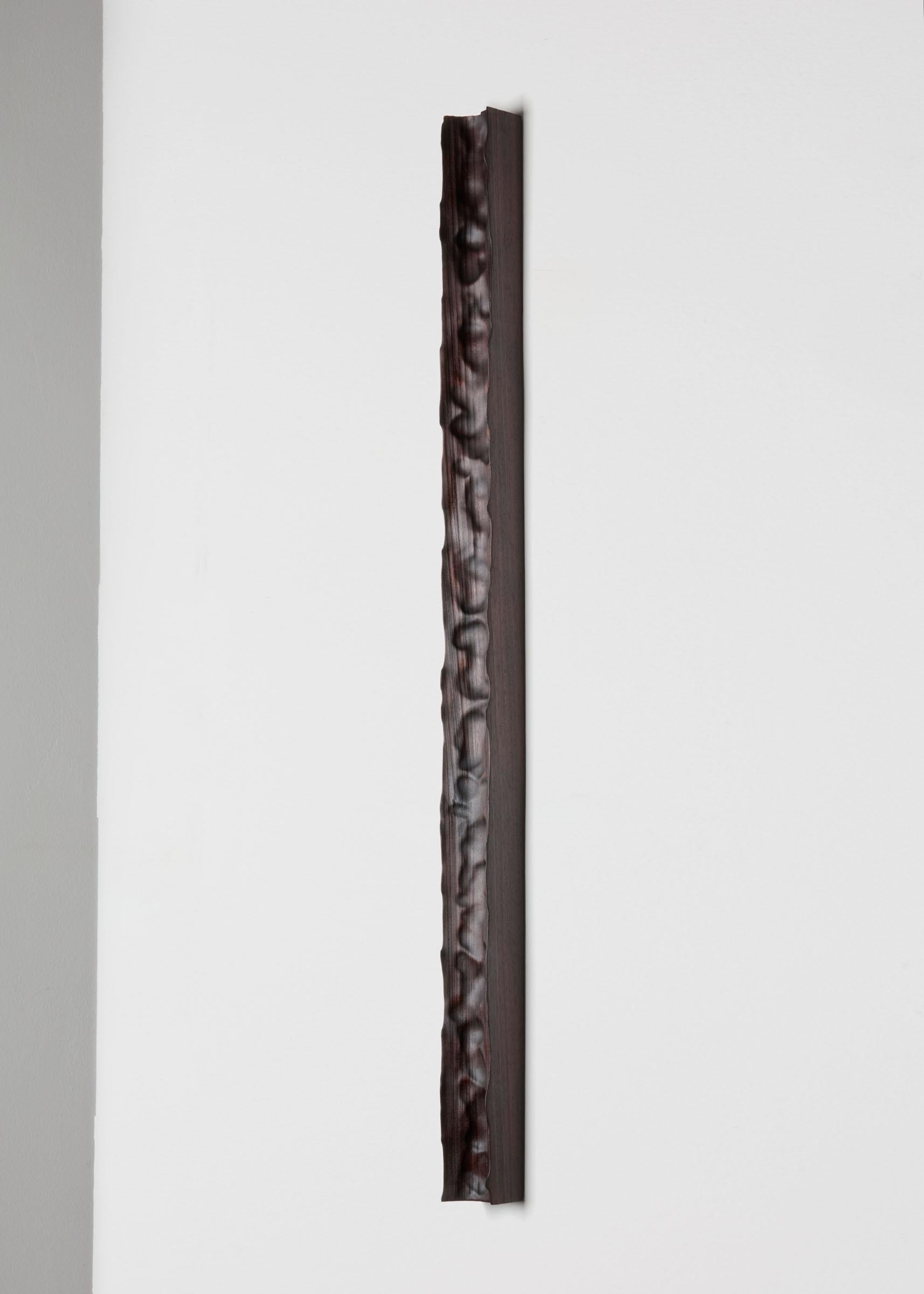 Zeitgenössisches gebranntes Weichholz The Guardian by Katrien Doms im Angebot 2