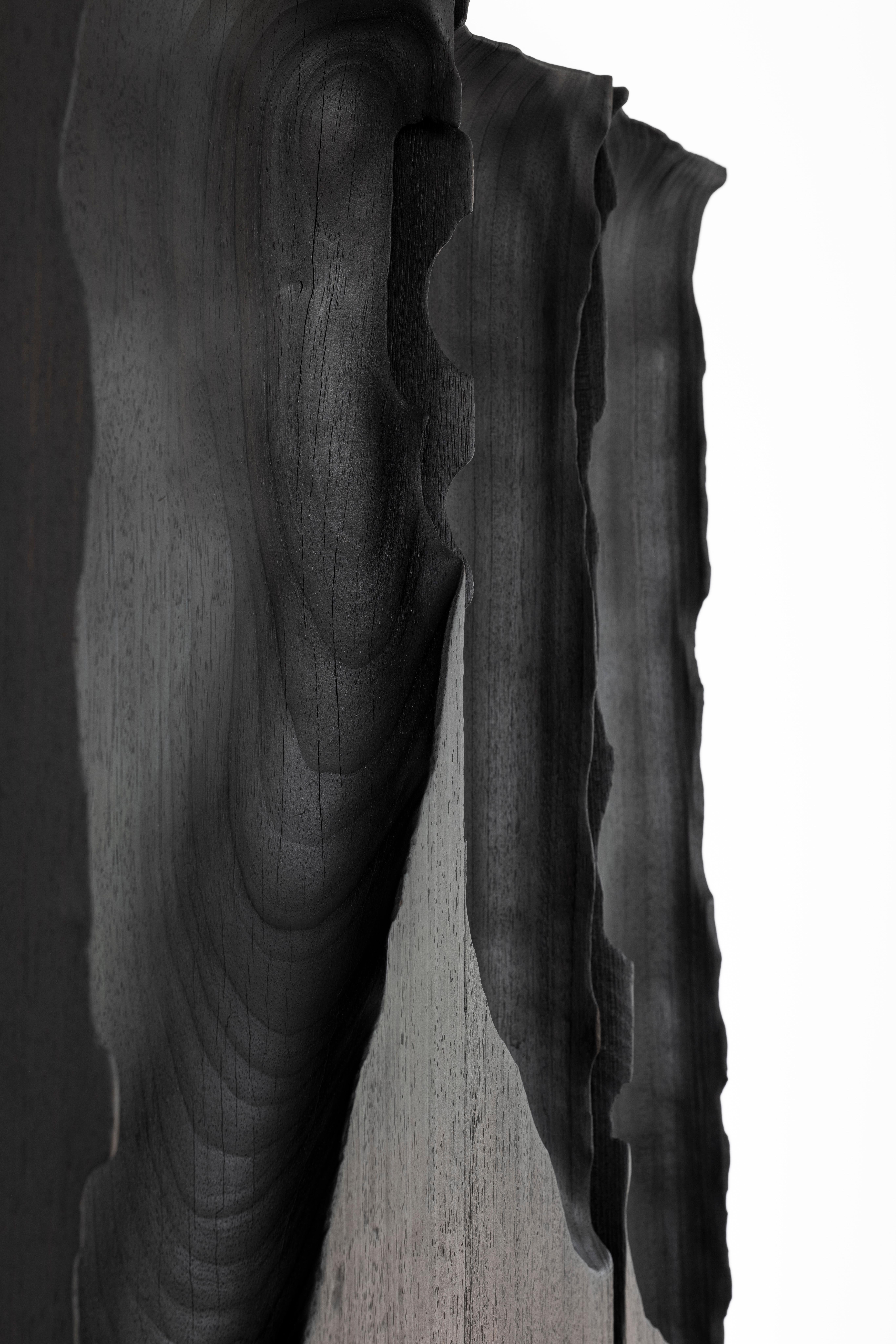 Zeitgenössisches wandobjekt aus gebranntem weichem holz Ukiyo 035 by Katrien Doms im Zustand „Neu“ im Angebot in 1204, CH