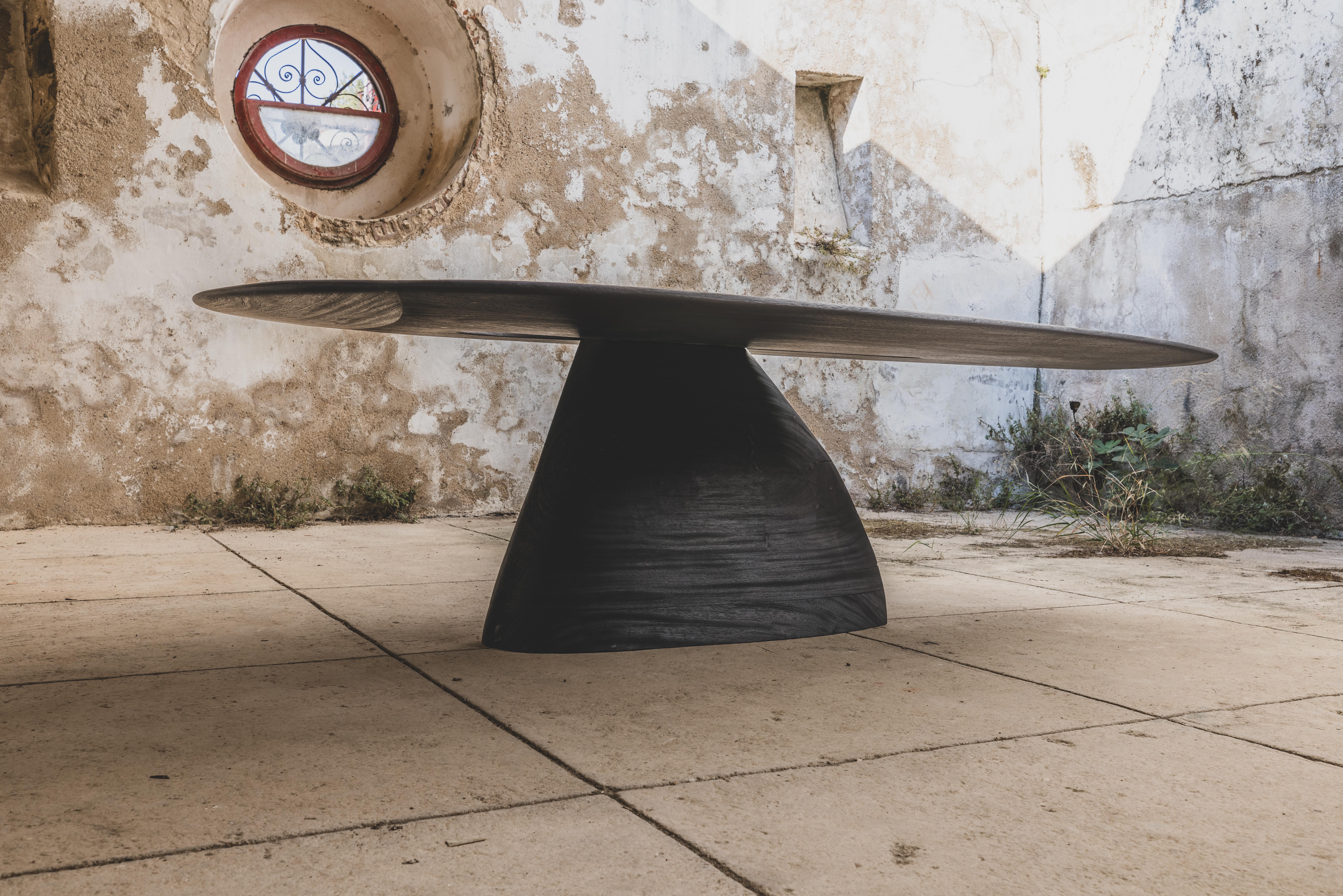 XXIe siècle et contemporain Contemporary brûlé zazange Wood Pico Rosa 0.1 table en vente