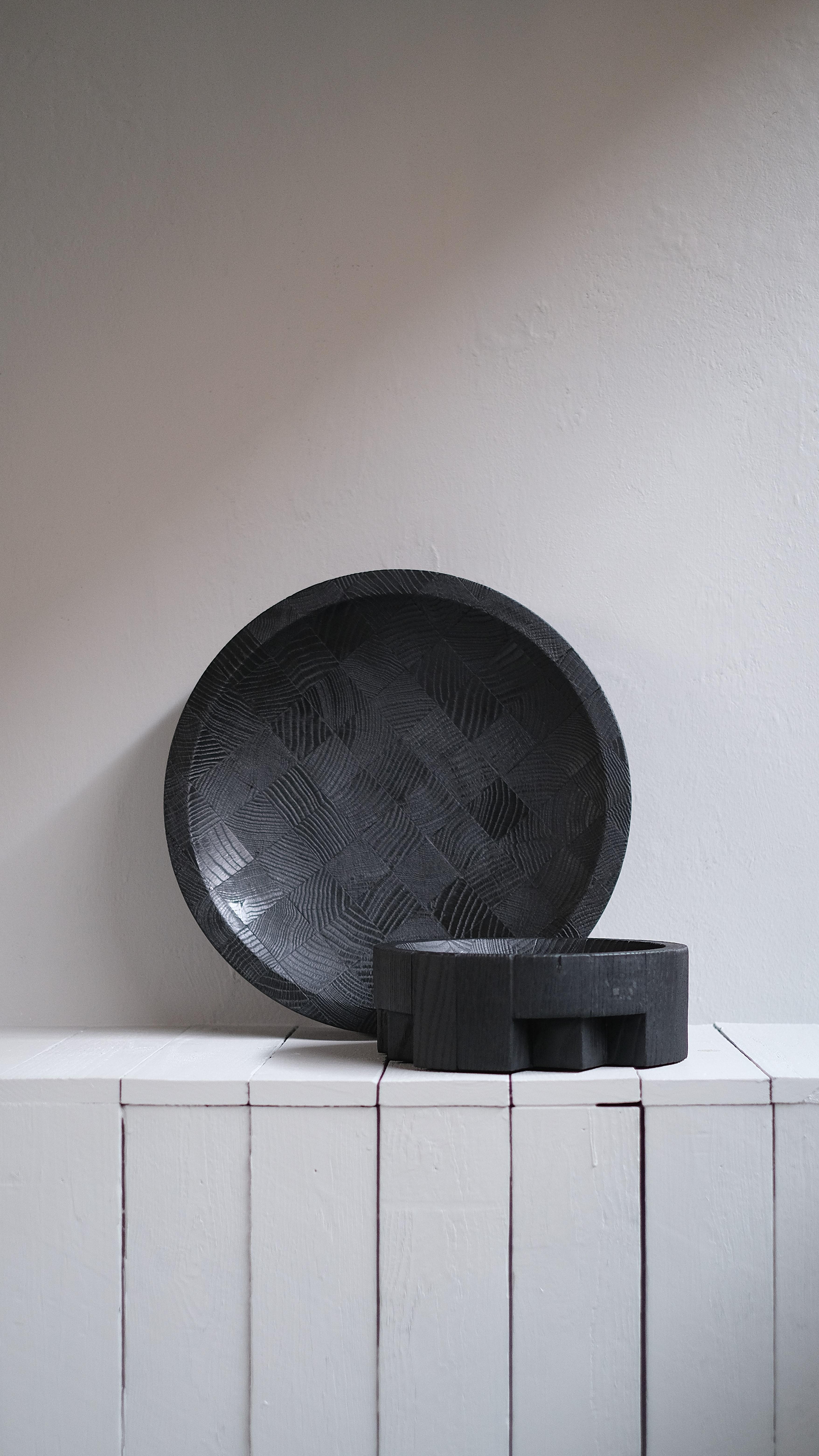 Modern Contemporary Burnt and Wazed Oak Sma;l Black Disk Tray by Arno Declercq For Sale