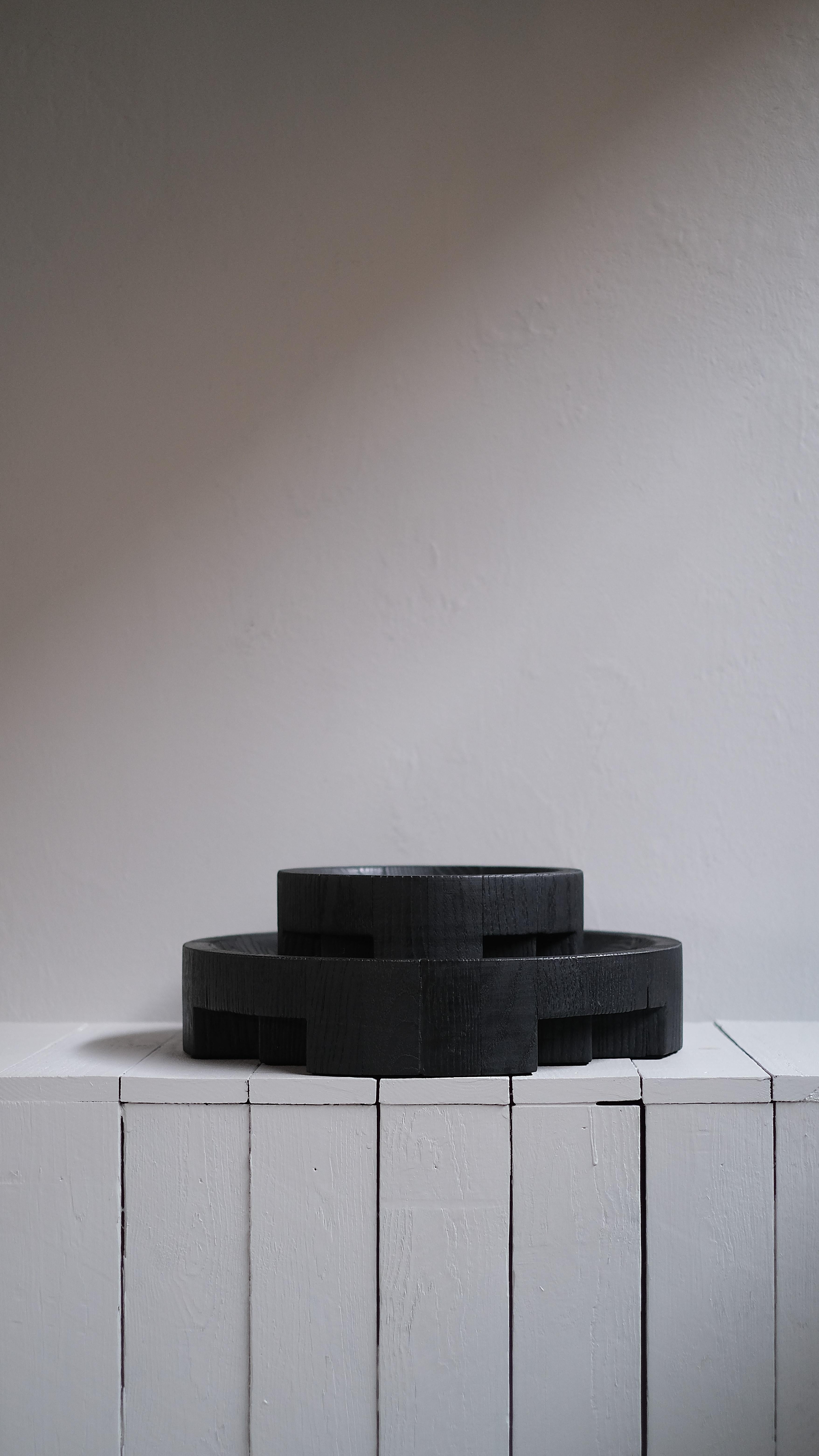 Belgian Contemporary Burnt and Wazed Oak Sma;l Black Disk Tray by Arno Declercq For Sale