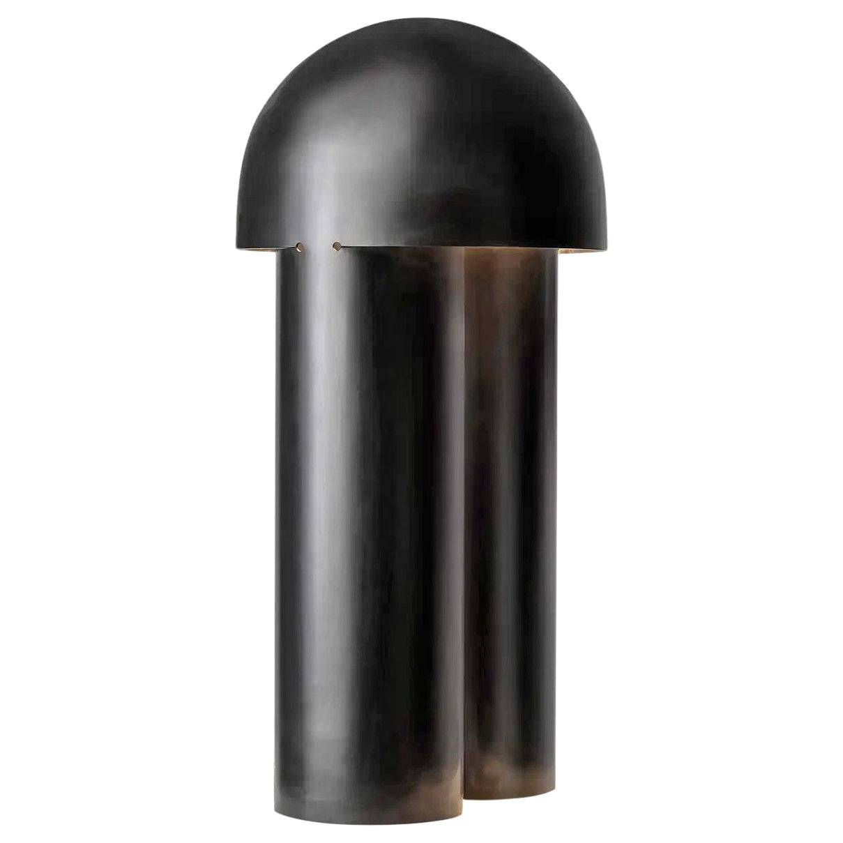 Lámpara de sobremesa contemporánea esculpida en latón quemado, Monolito grande by Paul Matter