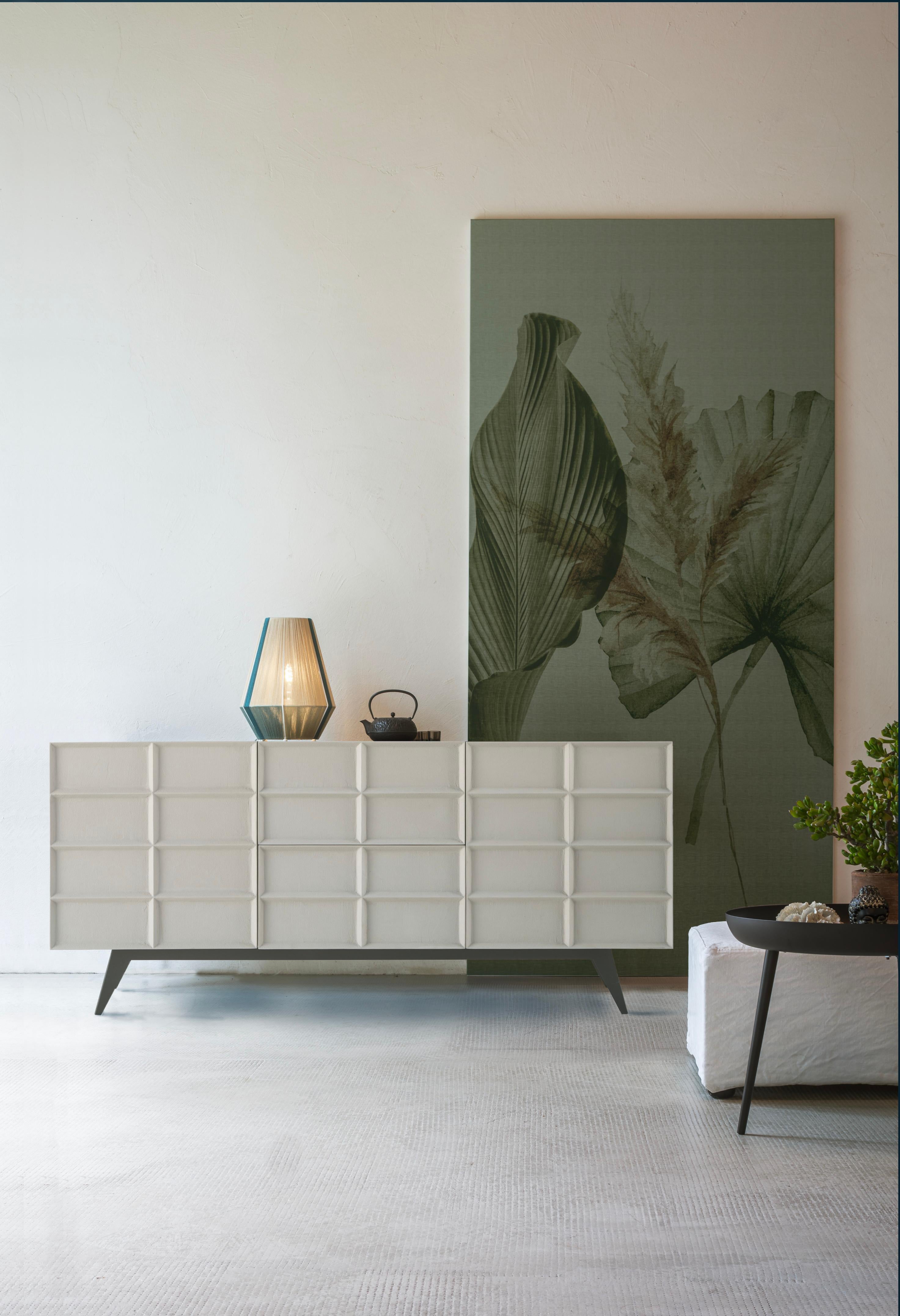 Inspired by a chocolate bar, coco is characterized by its rigorous and elegant lines. Its unique shape allowed us to explore numerous different opening mechanisms, alternating doors and drawers while keeping the overall look the same.
Sideboard W.