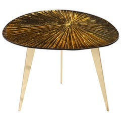 Table basse contemporaine 'Ambra' Cristal ambré et laiton par Ghirò Studio