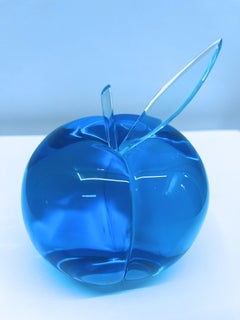 Escultura contemporánea "Manzana" Cristal azul Hecho a mano en Italia por Ghirò Studio