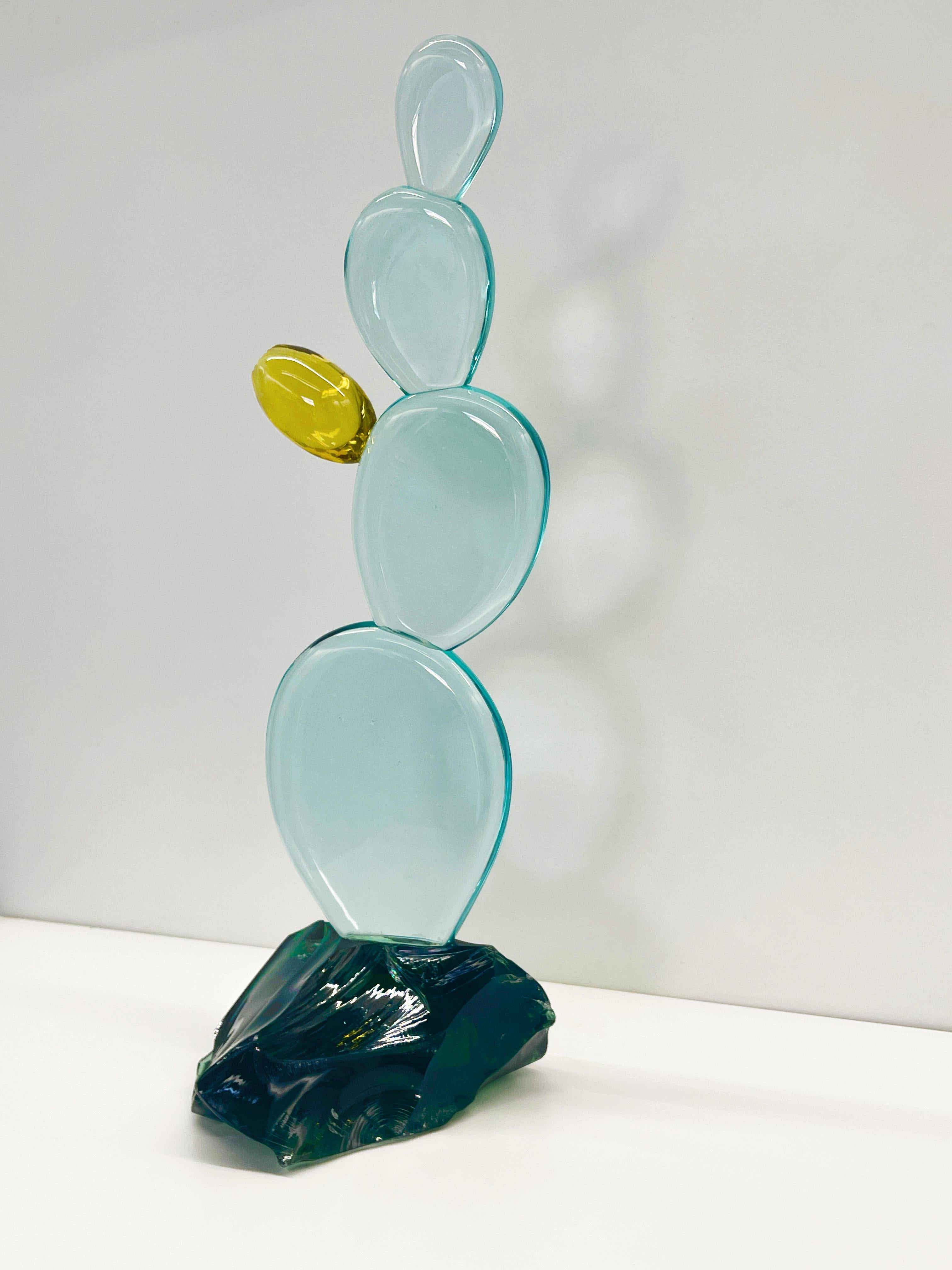 2021 Collection of handmade sculpture by Ghirò Studio.
'Cactus with flower' sculpture was made by hand working the crystal with extreme care and attention.
Each sculpture is unique and unrepeatable in fact it's impossible to create two perfectly