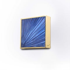 Applique « Square » contemporaine de Ghir Studio en cristal bleu, laiton et or 24 carats