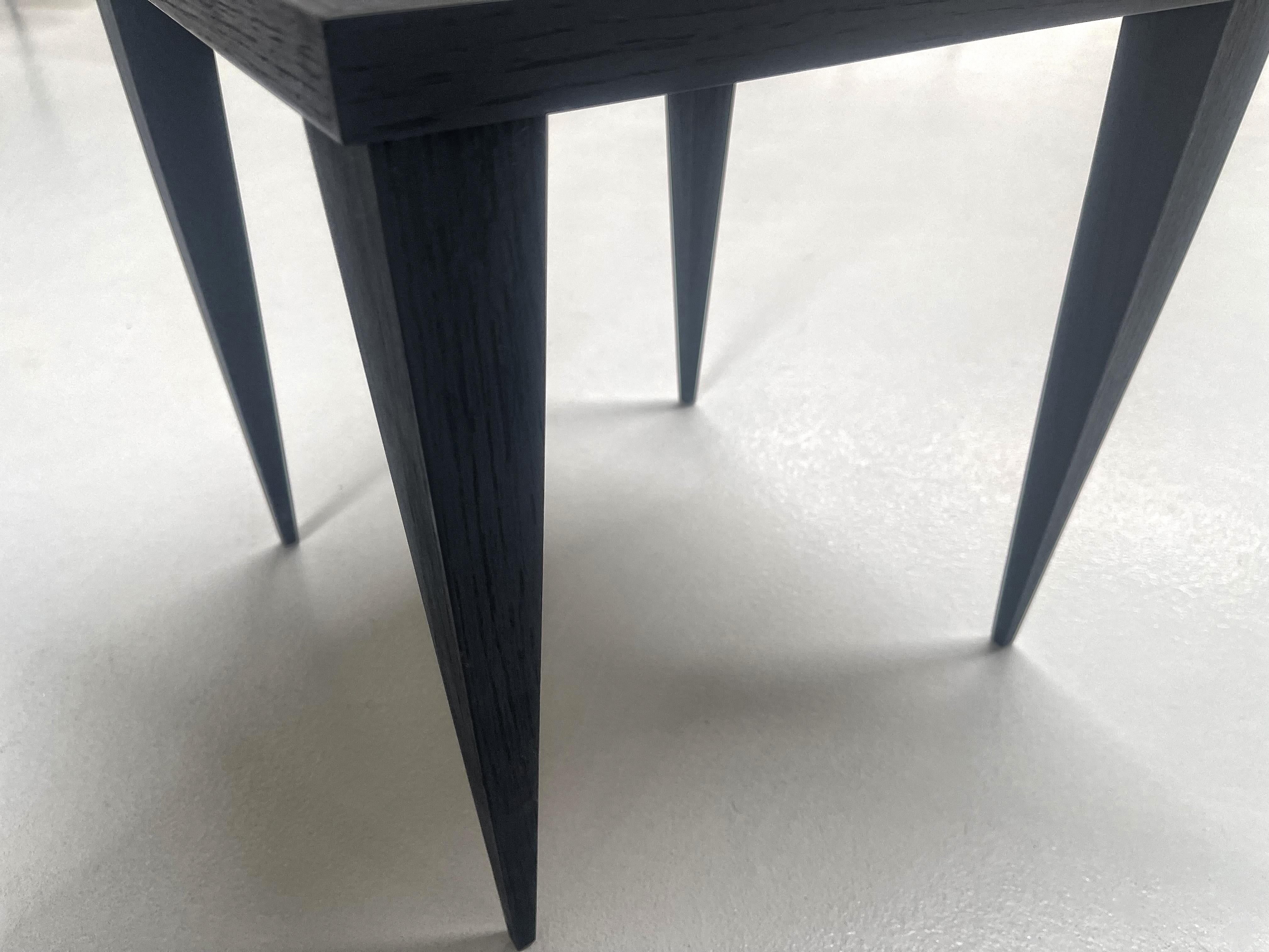 Contemporary ‘Square’ Table Blue Crystal and Oak Wood Handmade by Ghirò Studio In New Condition For Sale In Pieve Emanuele, Milano
