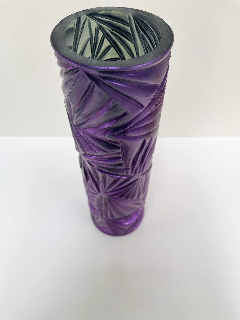 Hand-Carved Contemporary Vase Purple Crystal Hand Engraved by Ghirò Studio For Sale