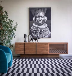 Buffet contemporain par Studio Oxi, buffet en placage de bois, bois et noyer