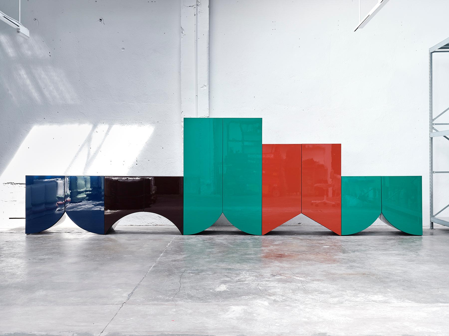Contemporary Kabinett 'Bridges' von Muller Van Severen, Medium, Rot im Angebot 4