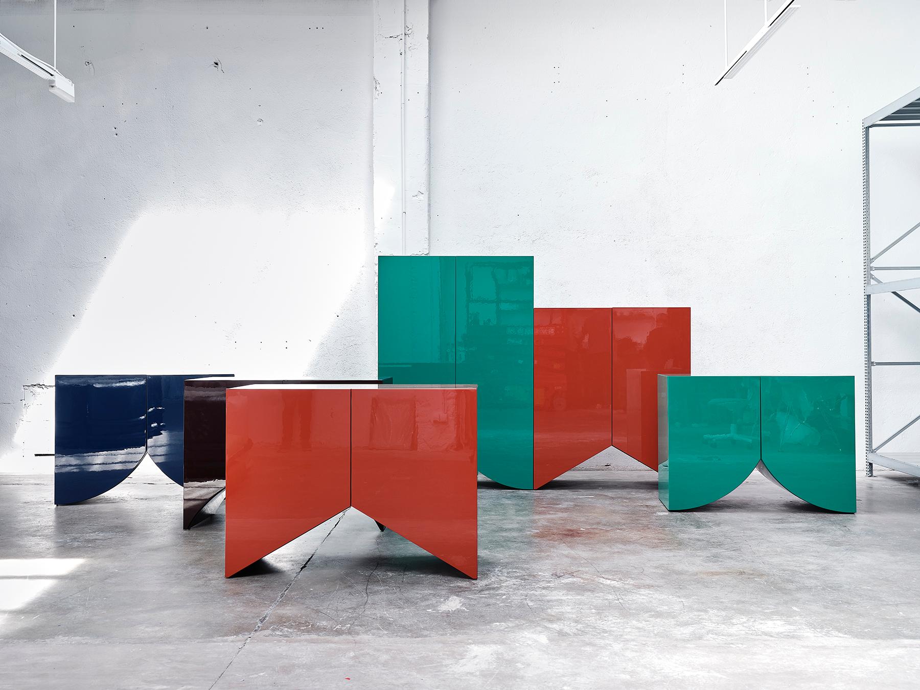 Contemporary Kabinett 'Bridges' von Muller Van Severen, Medium, Rot im Angebot 5