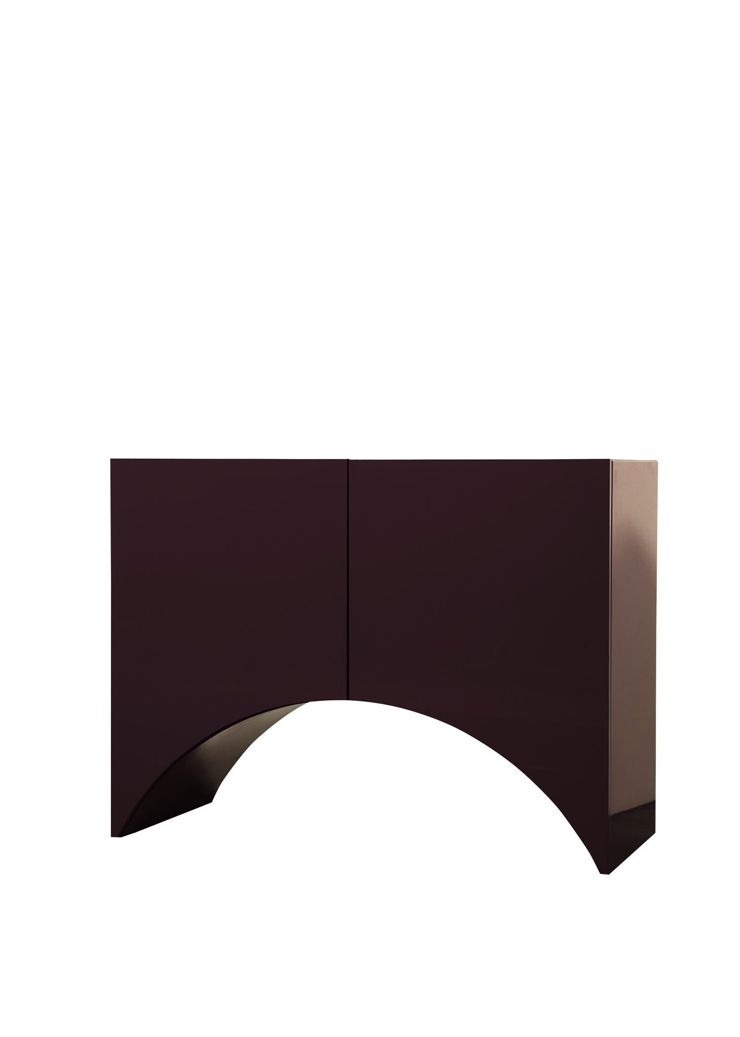 Cabinet 'Bridges' by Muller Van Severen, Small, Arch, Aubergine

Dimensions : 
120 x 52 x 90 cm
47,2 x 20,5 x 35,4 in

Modèle présenté :
Ponts dans la disposition des arcs
Petite taille
Couleur aubergine
2 jambes

Bridges est une collection