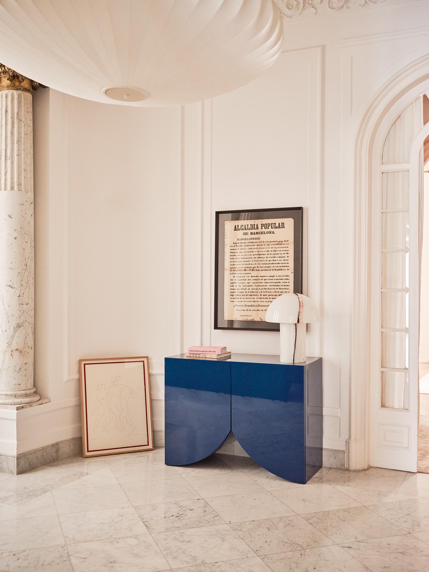 Cabinet contemporain 'Bridges' de Muller Van Severen, petit, arc, rouge en vente 7