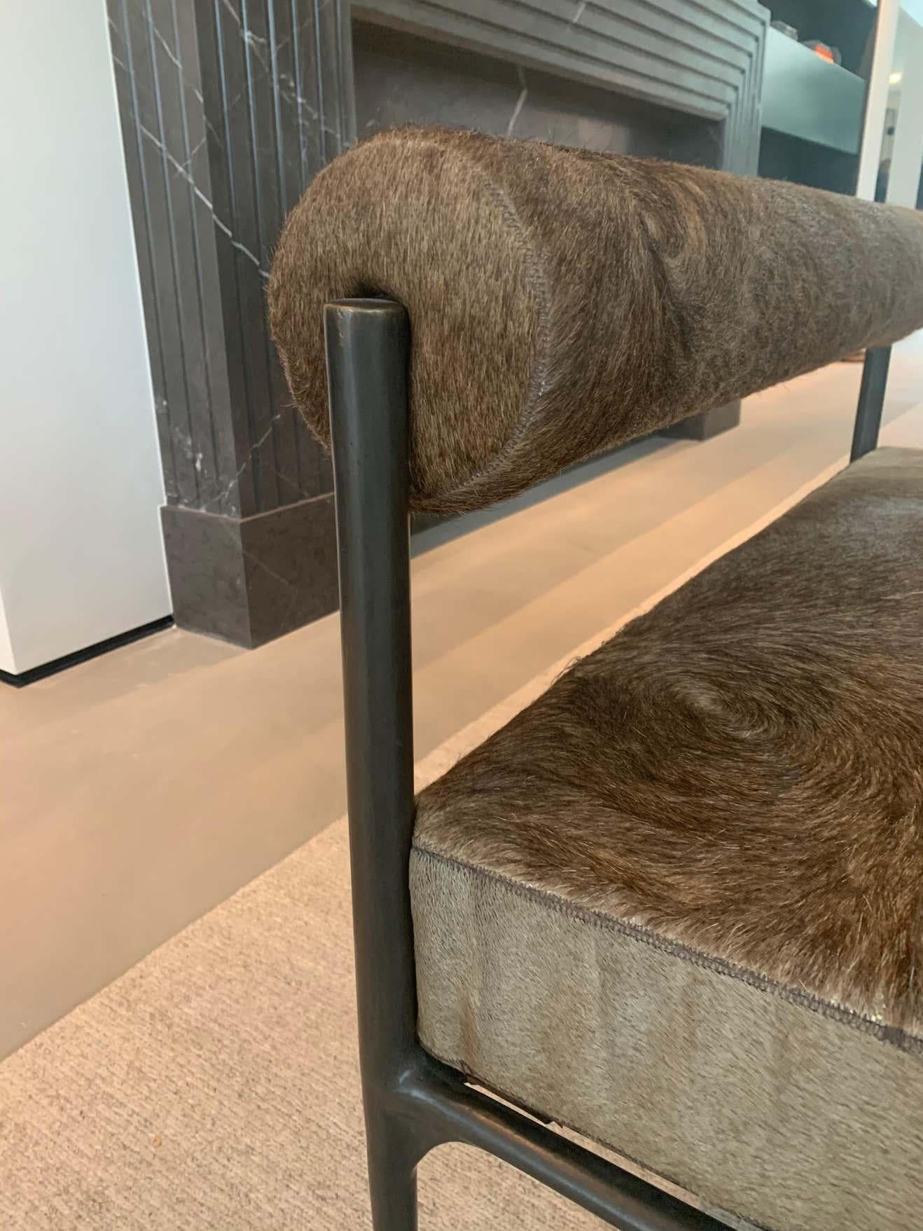 Bronze Banc contemporain tapissé en camel, banc Alchemy de Rick Owens en vente