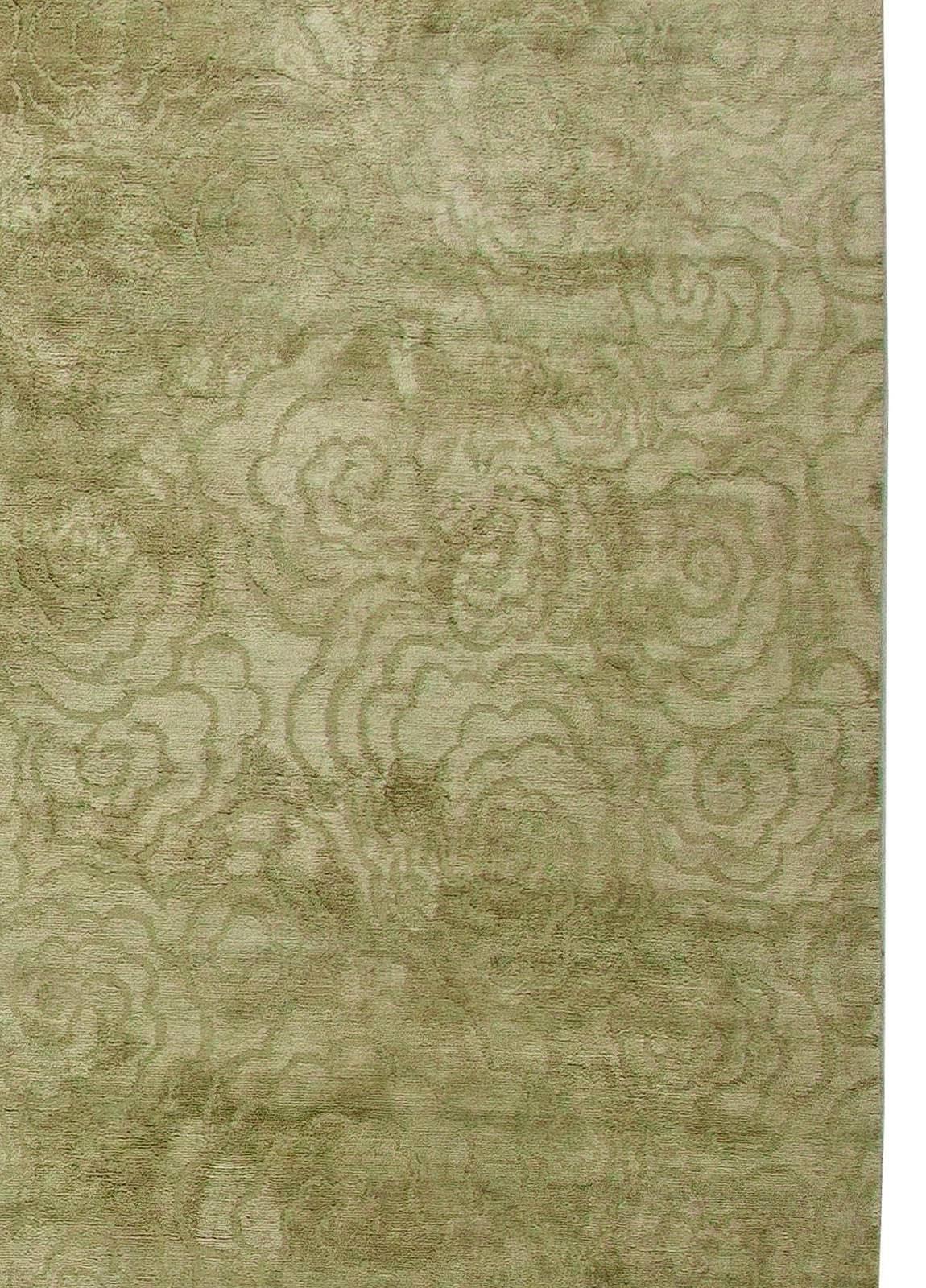 Contemporary Camelia Green Handmade Silk Rug by Doris Leslie Blau In New Condition For Sale In New York, NY