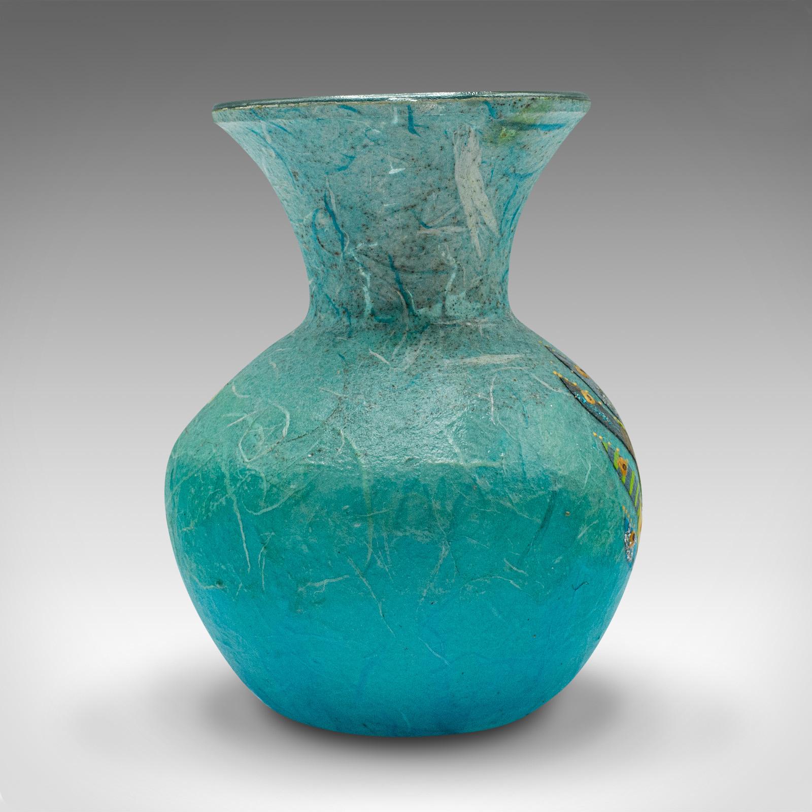 Moderno Portacandele contemporaneo, inglese, vetro artistico, seta di paglia, votivo, vaso a forma di posy in vendita