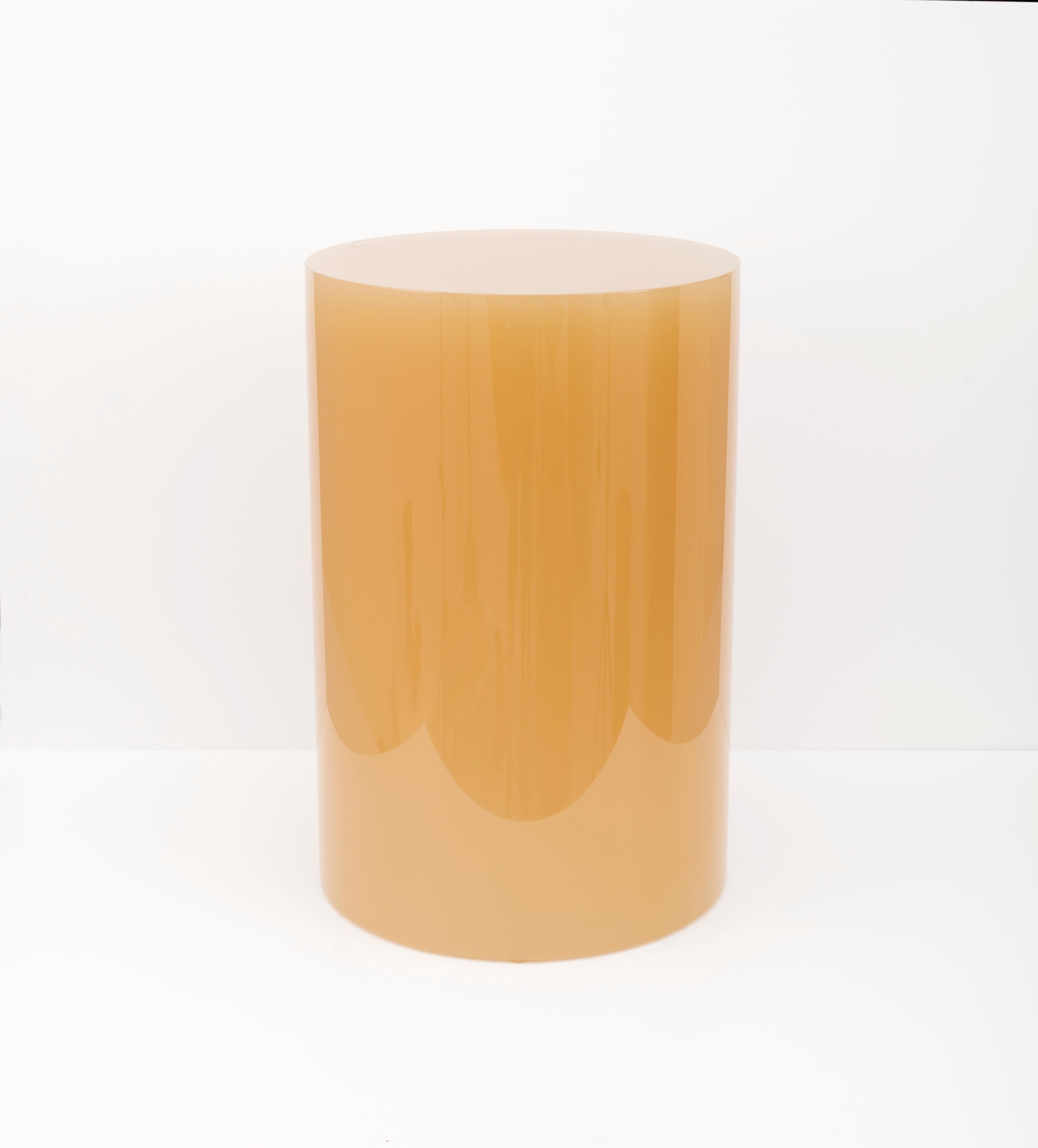 Sabine Marcelis’ glossy resin candy column side table and stools were first unveiled at Life in Vogue in Milan, creating a dynamic mise-en-scéne with yellow and caramel tones.

Colour and height are customizable.
Available sizes: 

34 x 40 cm

34 x