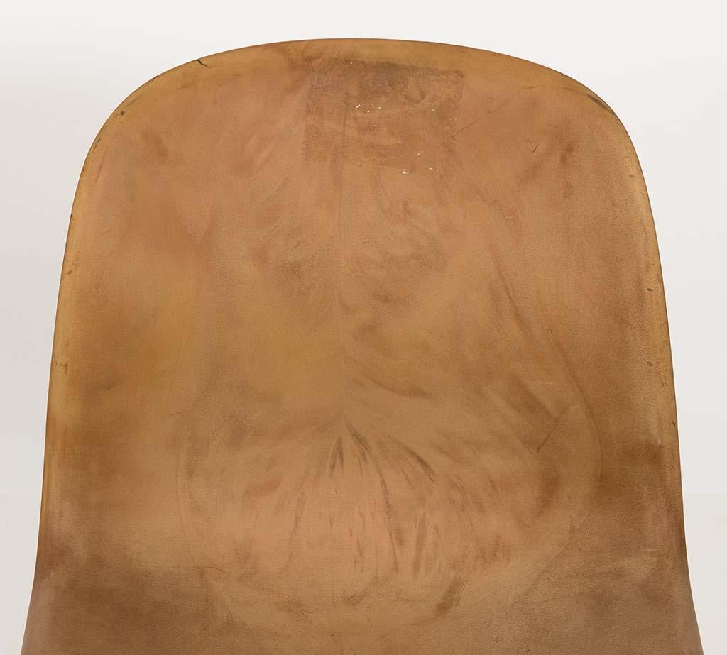 Sculptural, cantilever Kangaroo side chair in the manner of Ernst Moeckl's Z-chair design from the 1960s. This accent chair has a faux, blonde wood finish on a fiberglass frame. Comfortable, ergonomic design makes this a mid-century modern classic.

