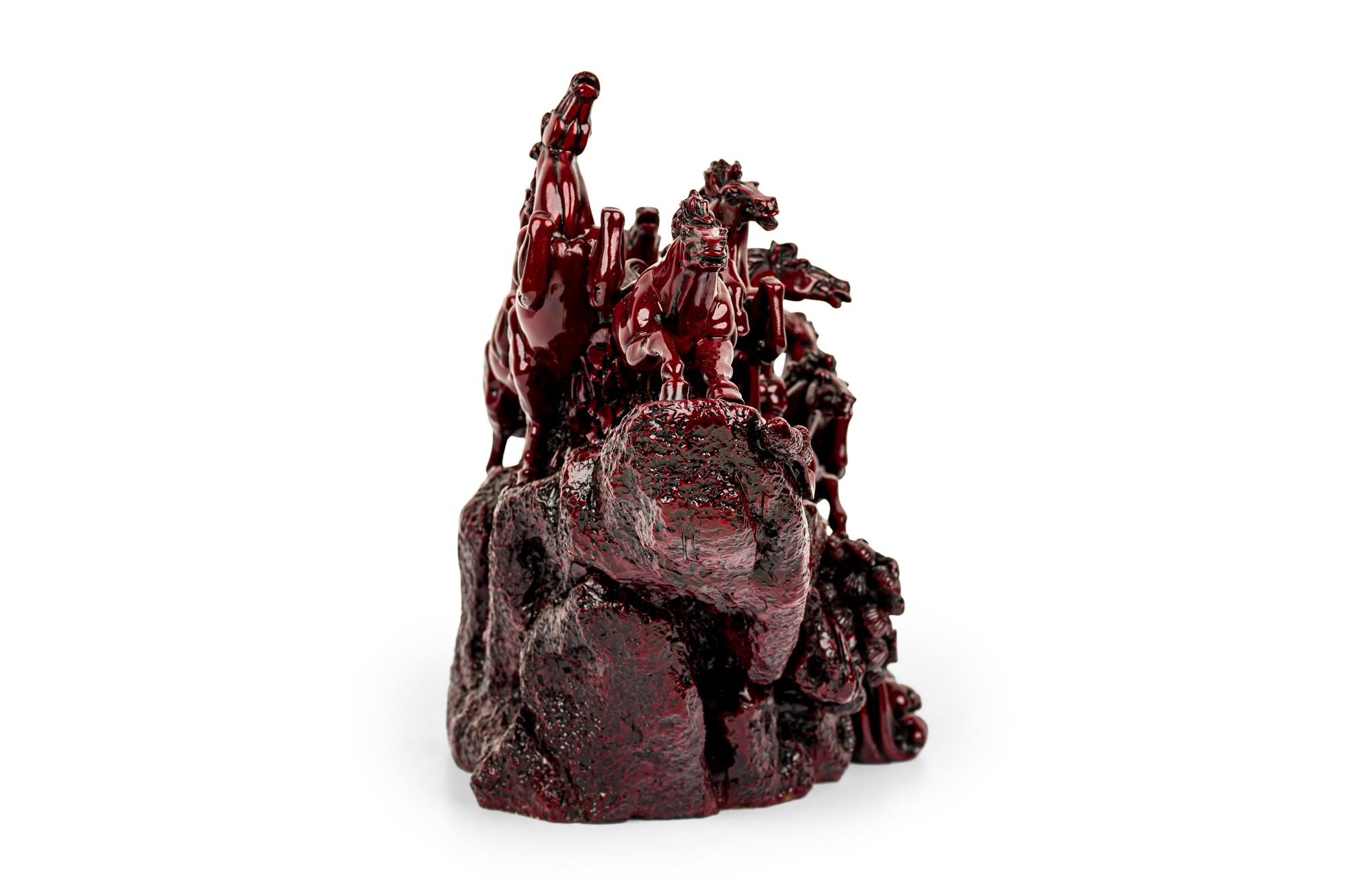 Inconnu Représentation sculptée contemporaine de chevaux au galop en vente