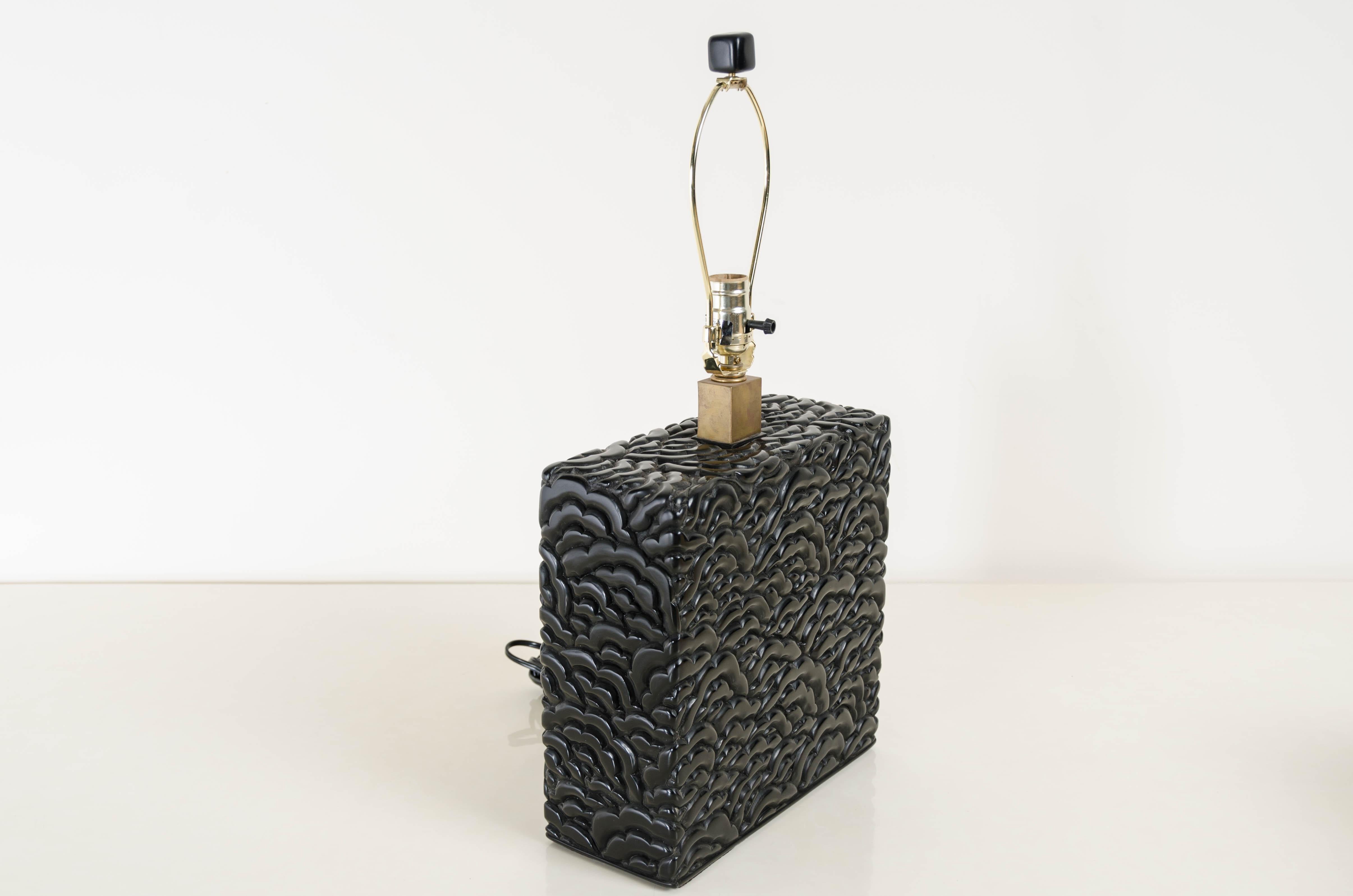 Contemporary Carved Hua Design Table Lamp in Black Lacquer by Robert Kuo In New Condition For Sale In Los Angeles, CA