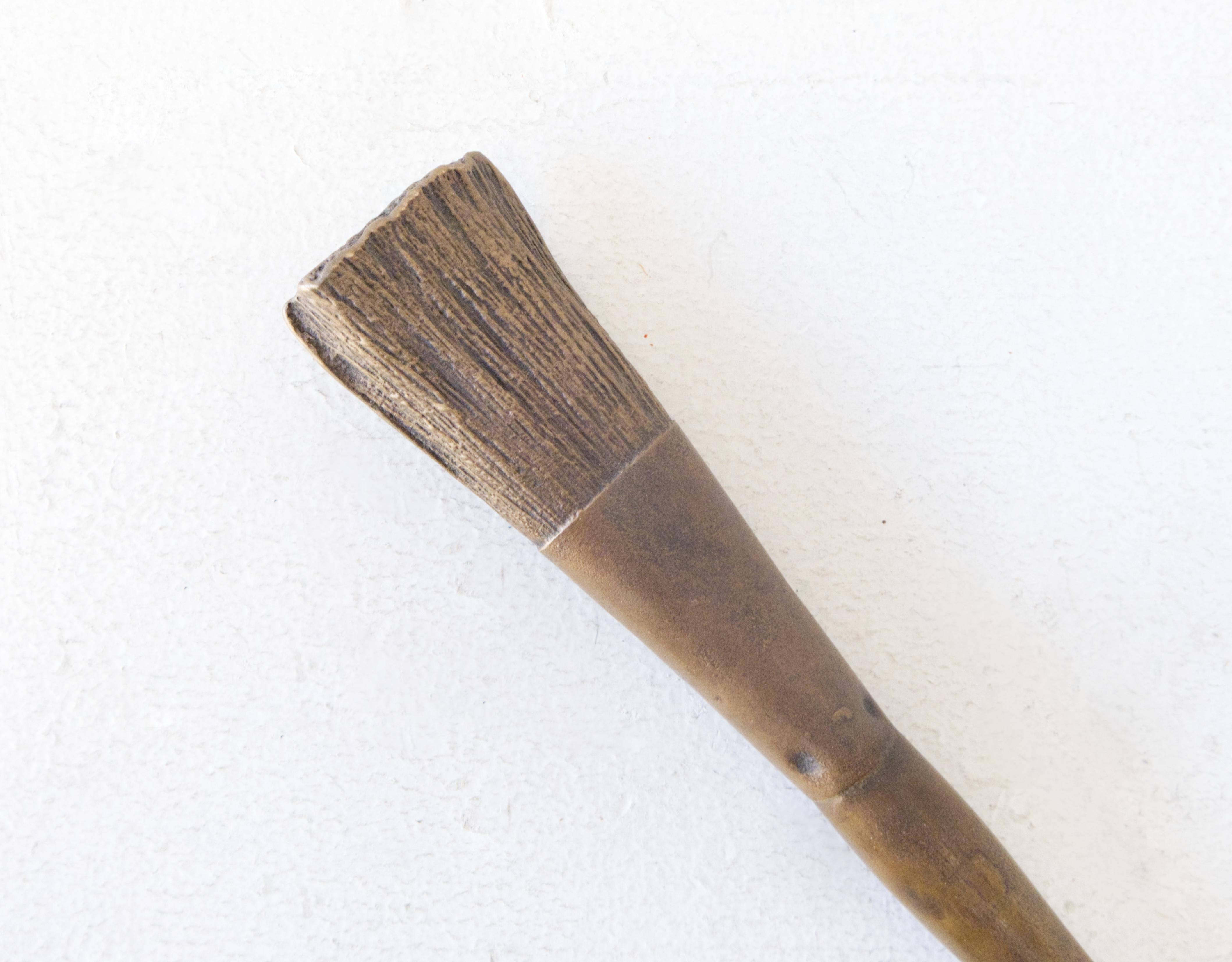 Americano Scultura contemporanea in bronzo fuso 'Brushes of the Artist #4' di Charles Splady in vendita