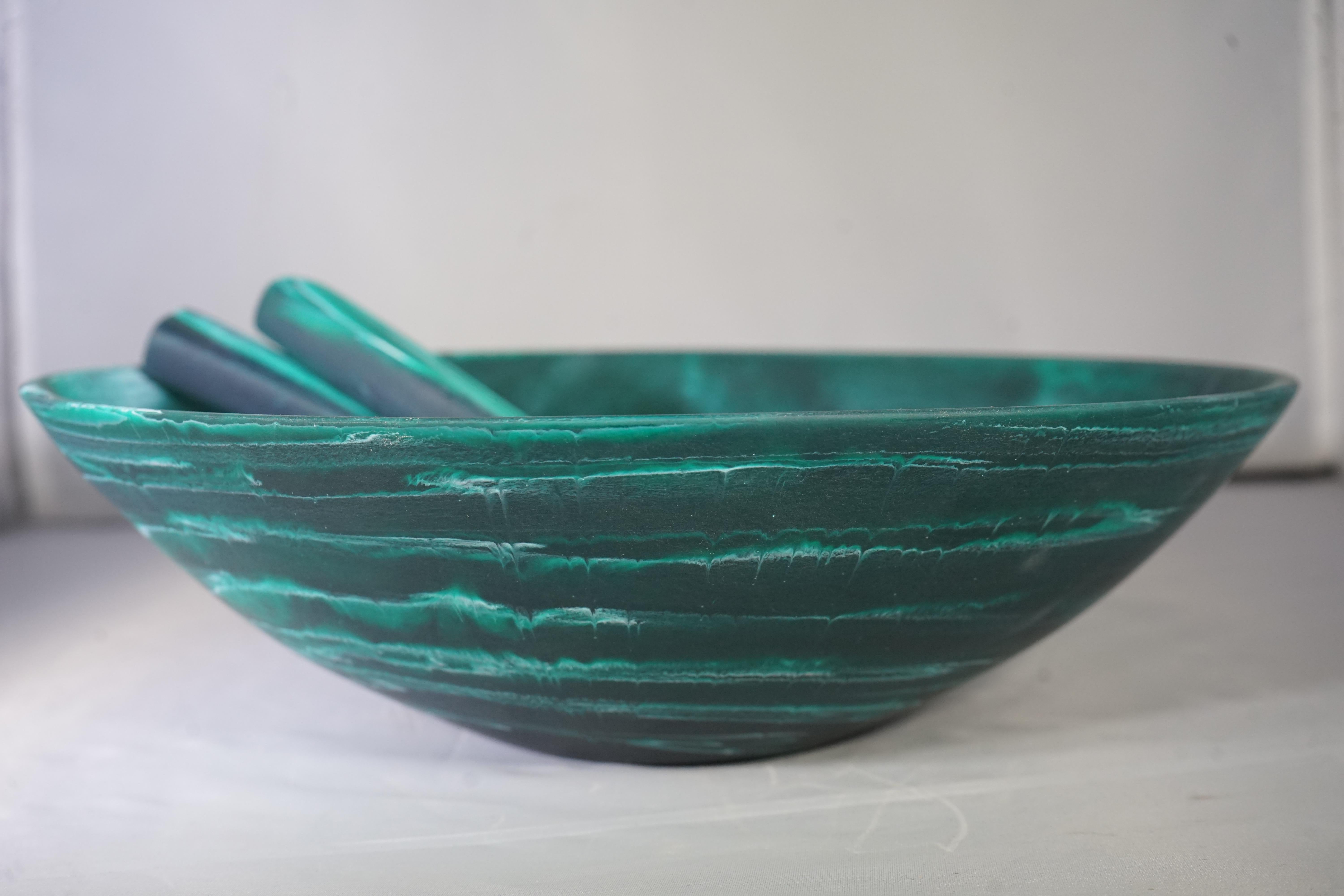Contemporary green and white marbled resin three-piece salad bowl serving set by CDMX Design. Brand new.