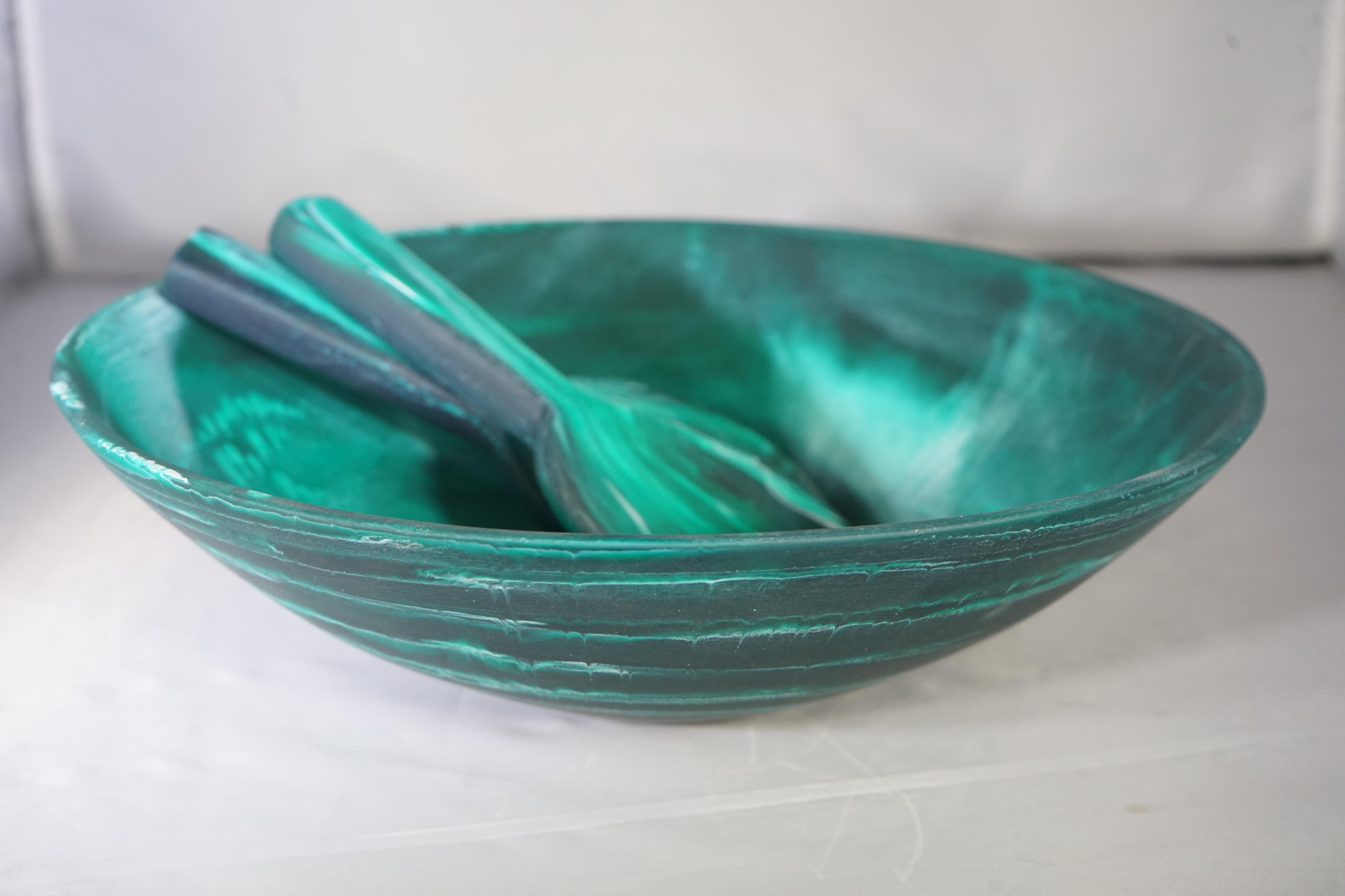 North American Contemporary CDMX Design Green and White Resin Salad Bowl Serving Set