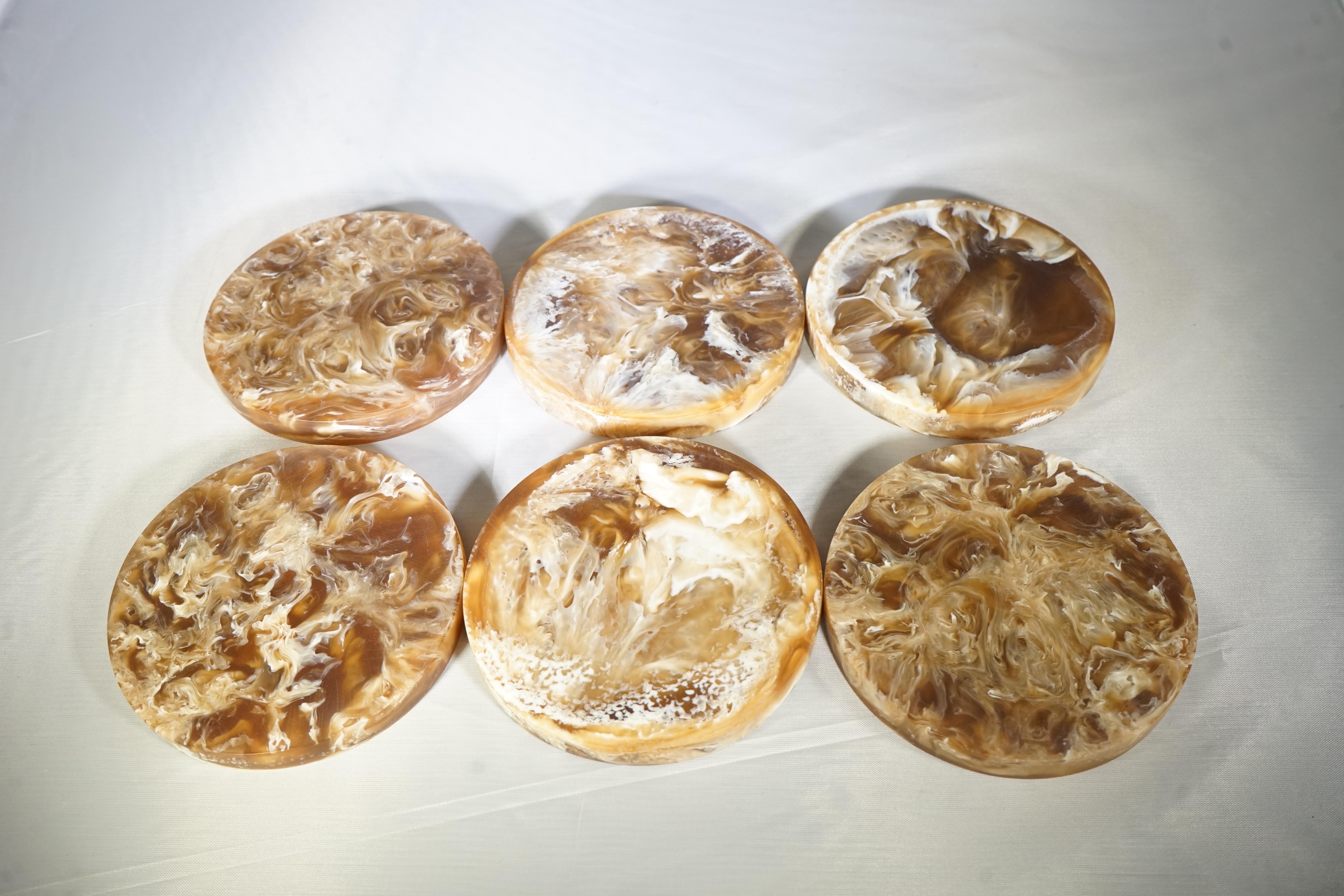 Contemporary CDMX Design Set of 6 Brown and White Resin Coasters In New Condition In Aspen, CO