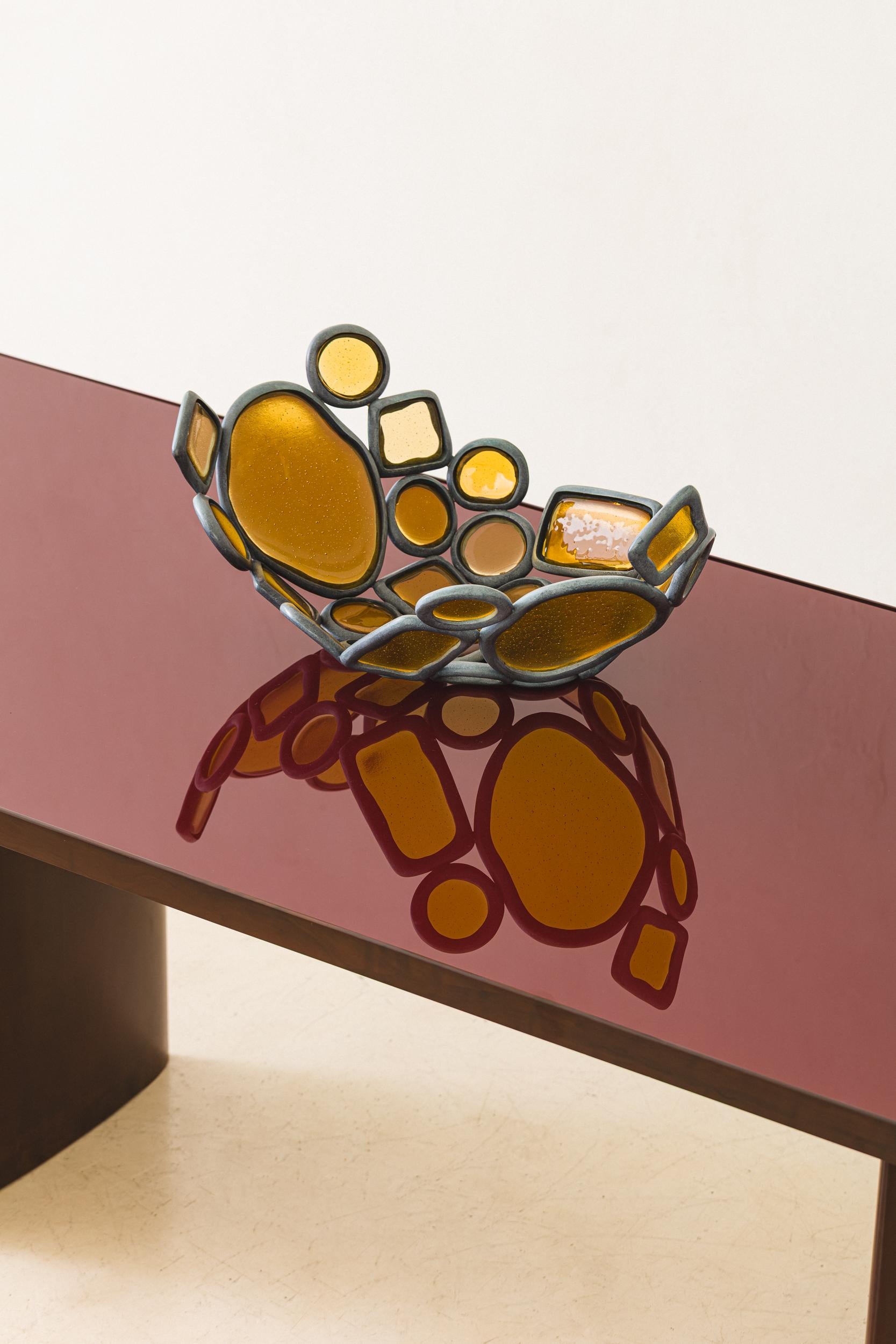 Bronze Contemporary Centerpiece Material Distorcion by Lucas Recchia, 2025 For Sale