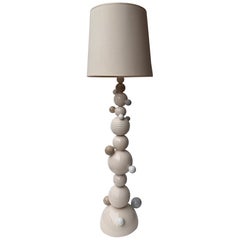 Lampada da terra contemporanea in ceramica “Atomo” di Antonio Cagianelli, Italia