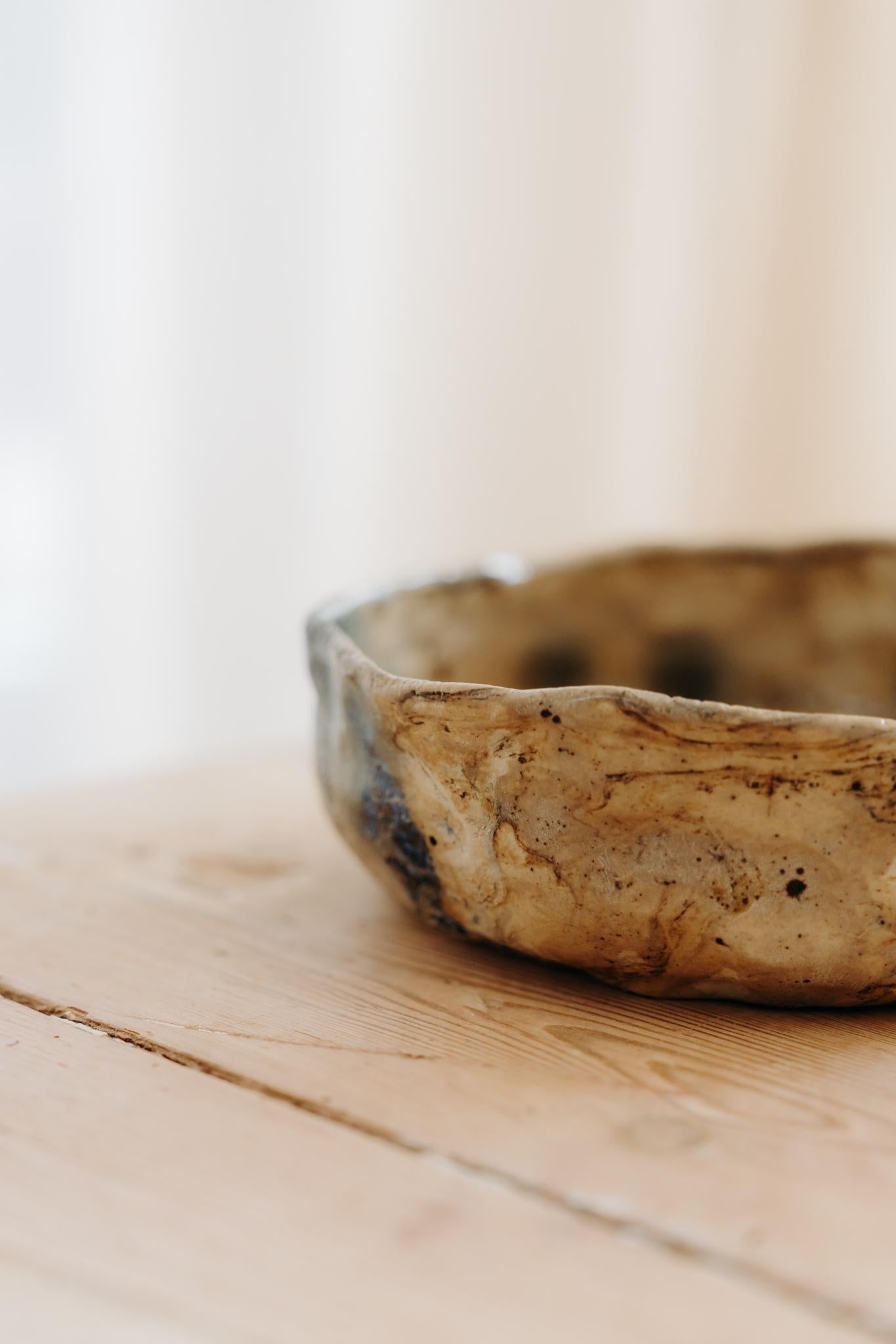contemporary ceramic bowl ... For Sale 1