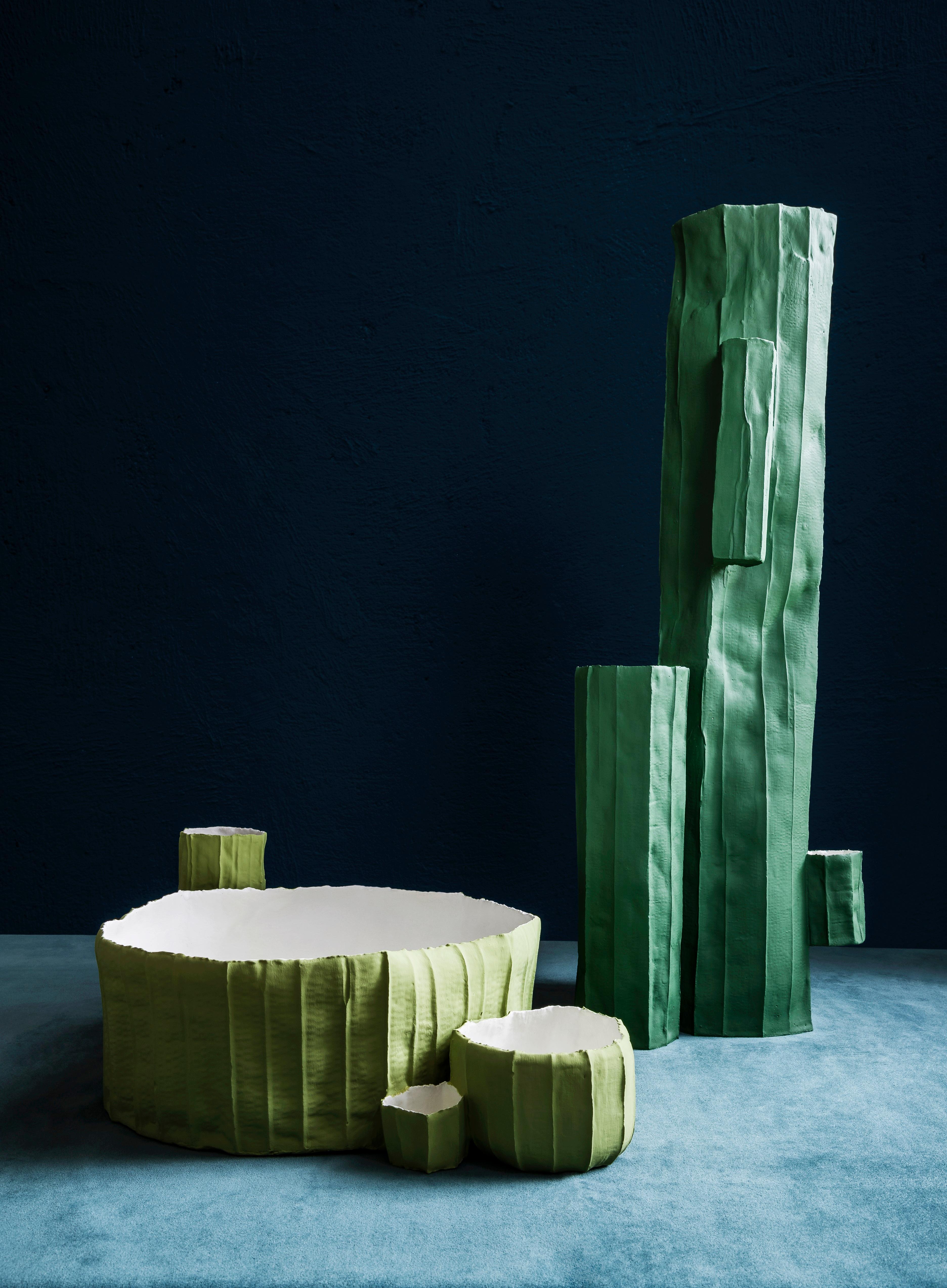 Moderne Vase à cactus contemporain en céramique #2 coloré en vente