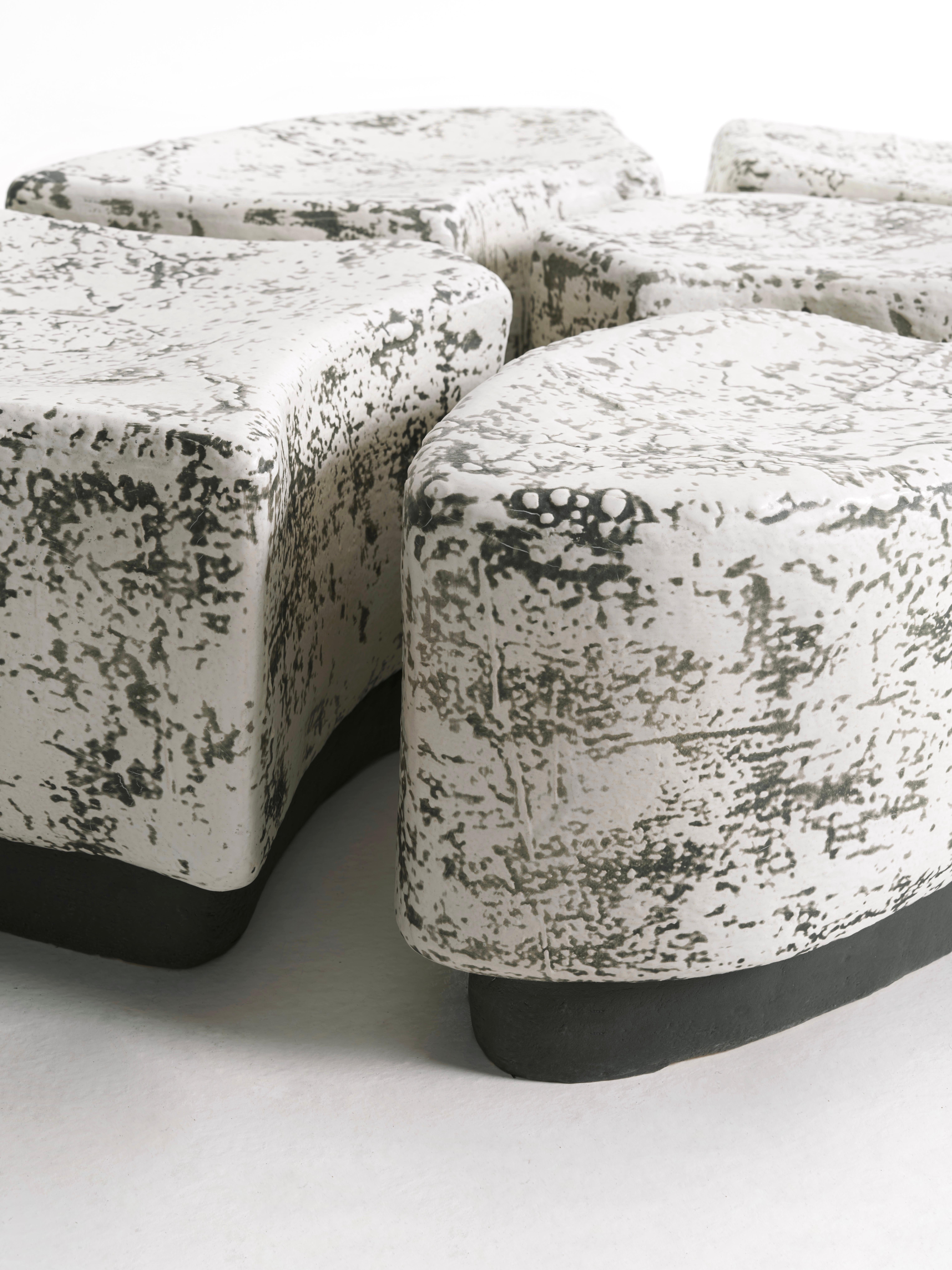 Table basse contemporaine en céramique d'Agnès Debizet, 2022 en vente 2