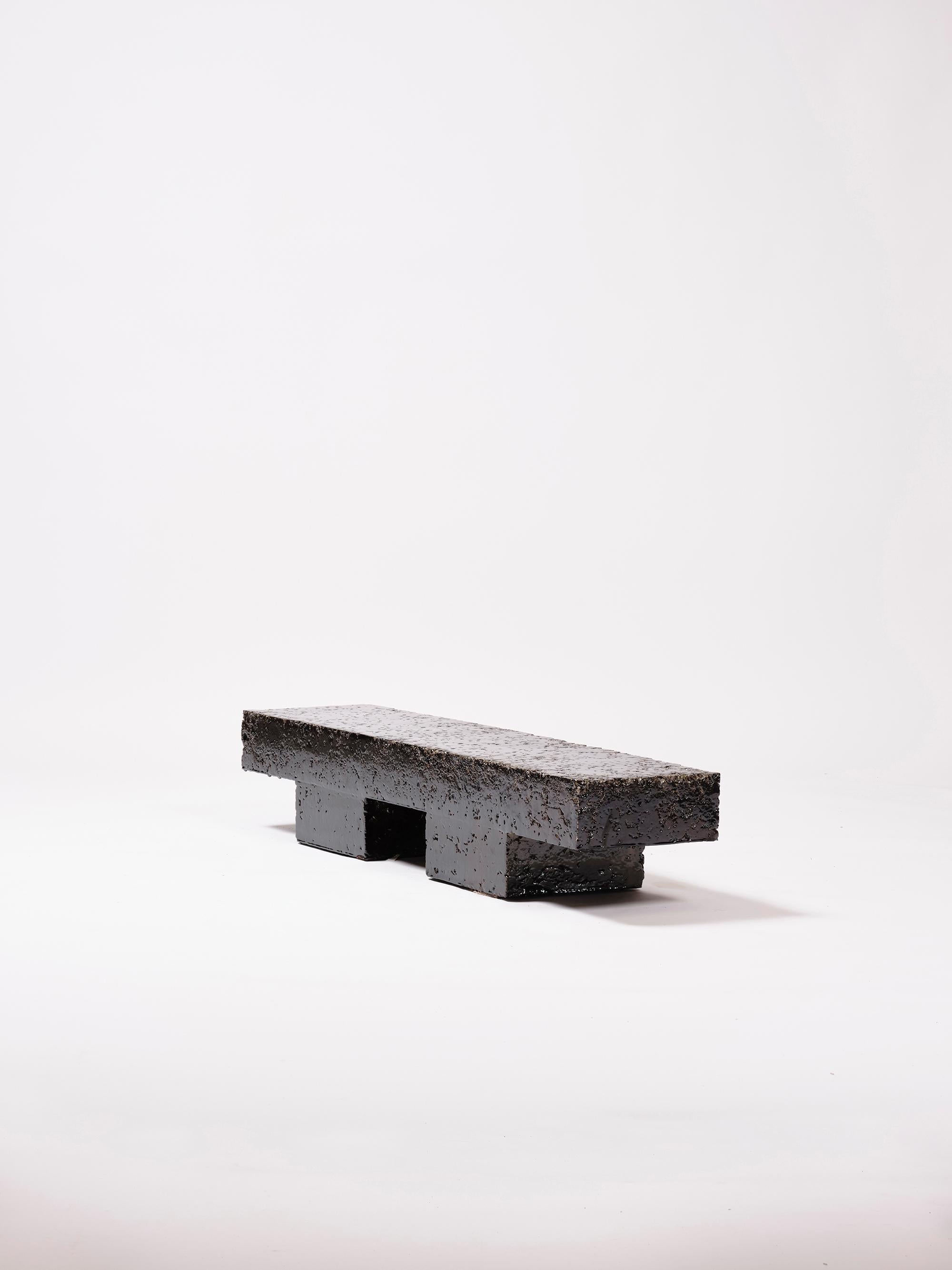 Contemporary Ceramic Coffeetable Bench Glasiertes Steingut Dunkelgrün (Spanisch) im Angebot