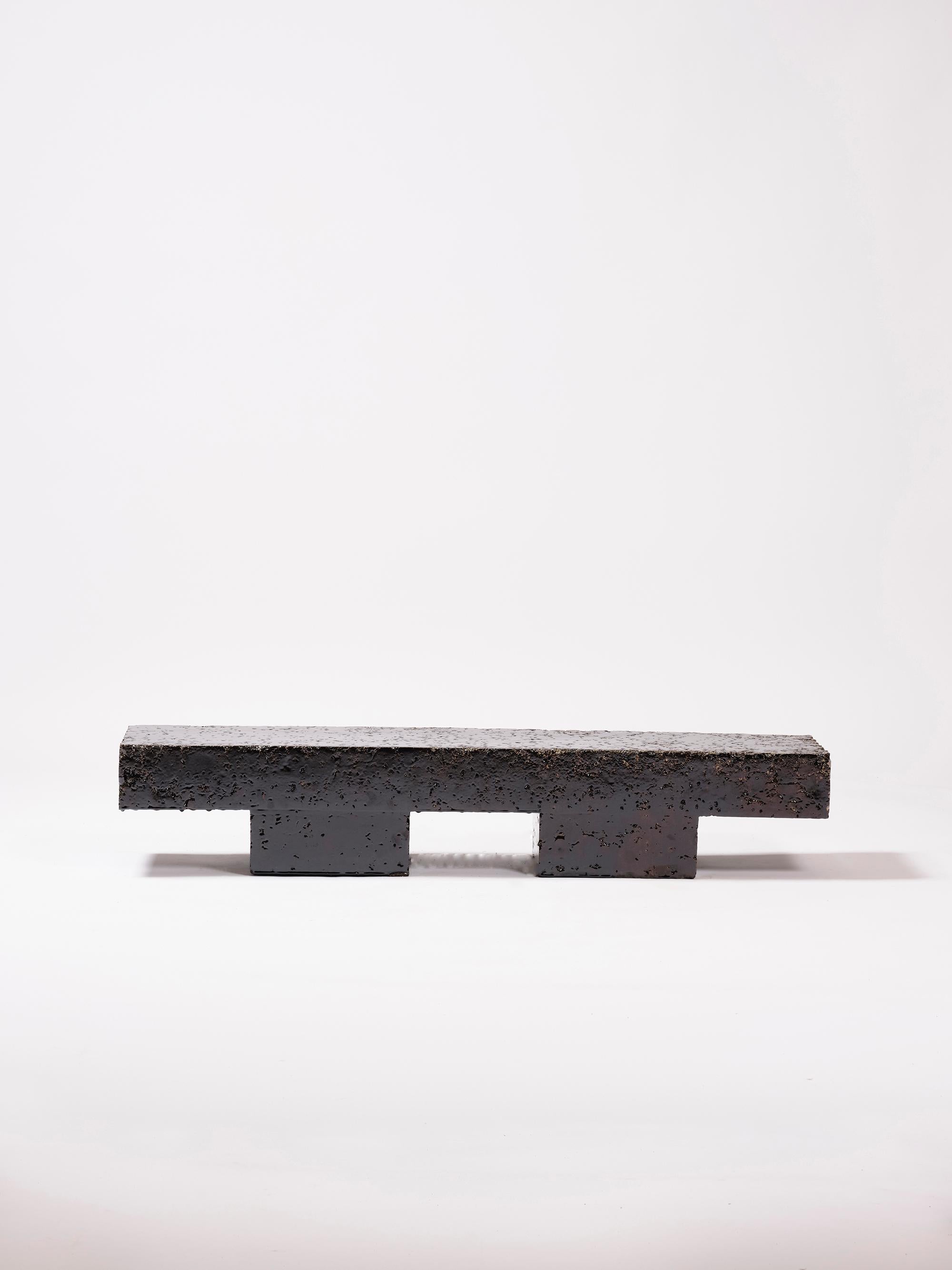 Contemporary Ceramic Coffeetable Bench Glasiertes Steingut Dunkelgrün (Emailliert) im Angebot