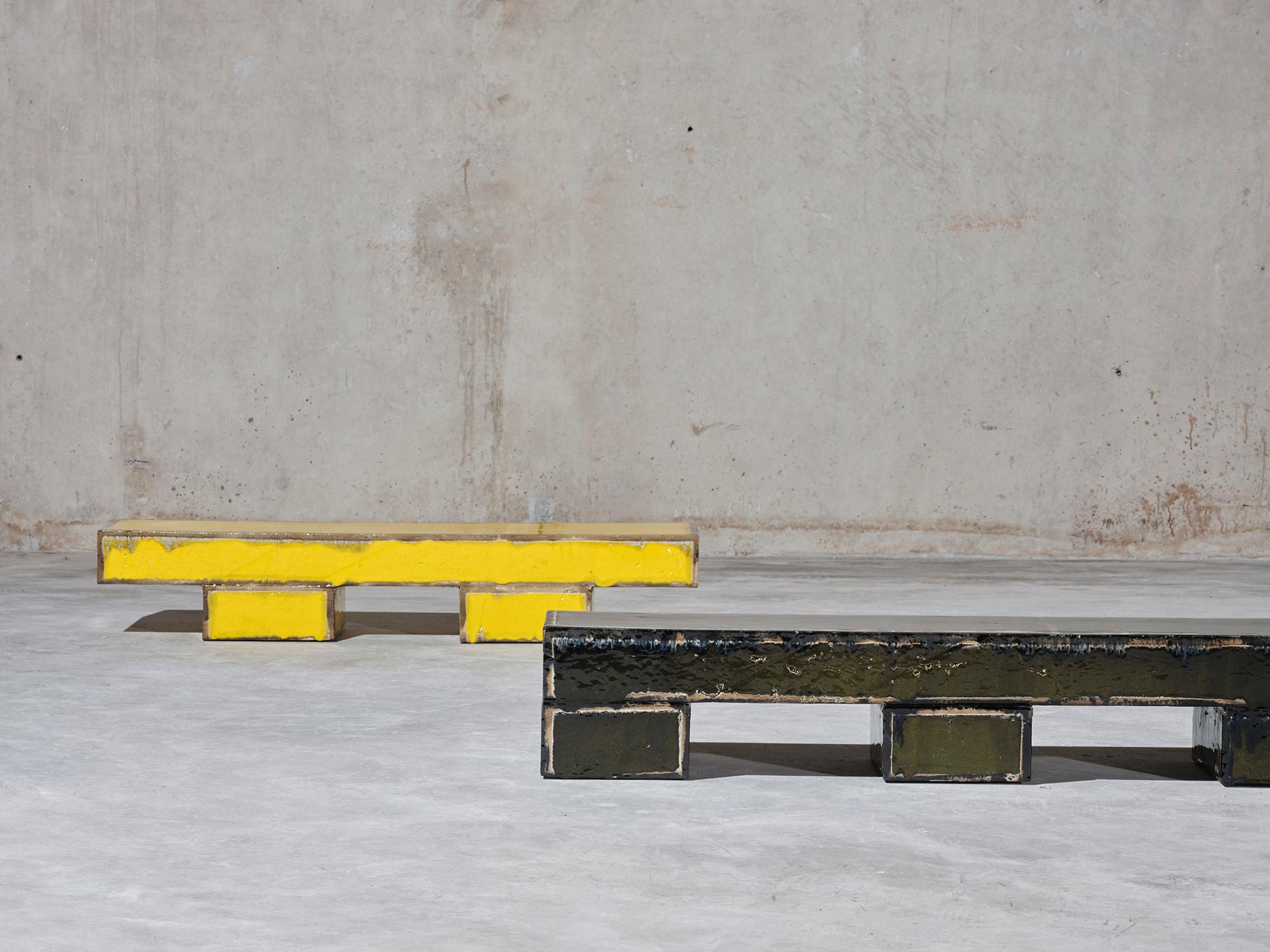 Banc de table basse en céramique contemporain en grès émaillé jaune et vert en vente 6