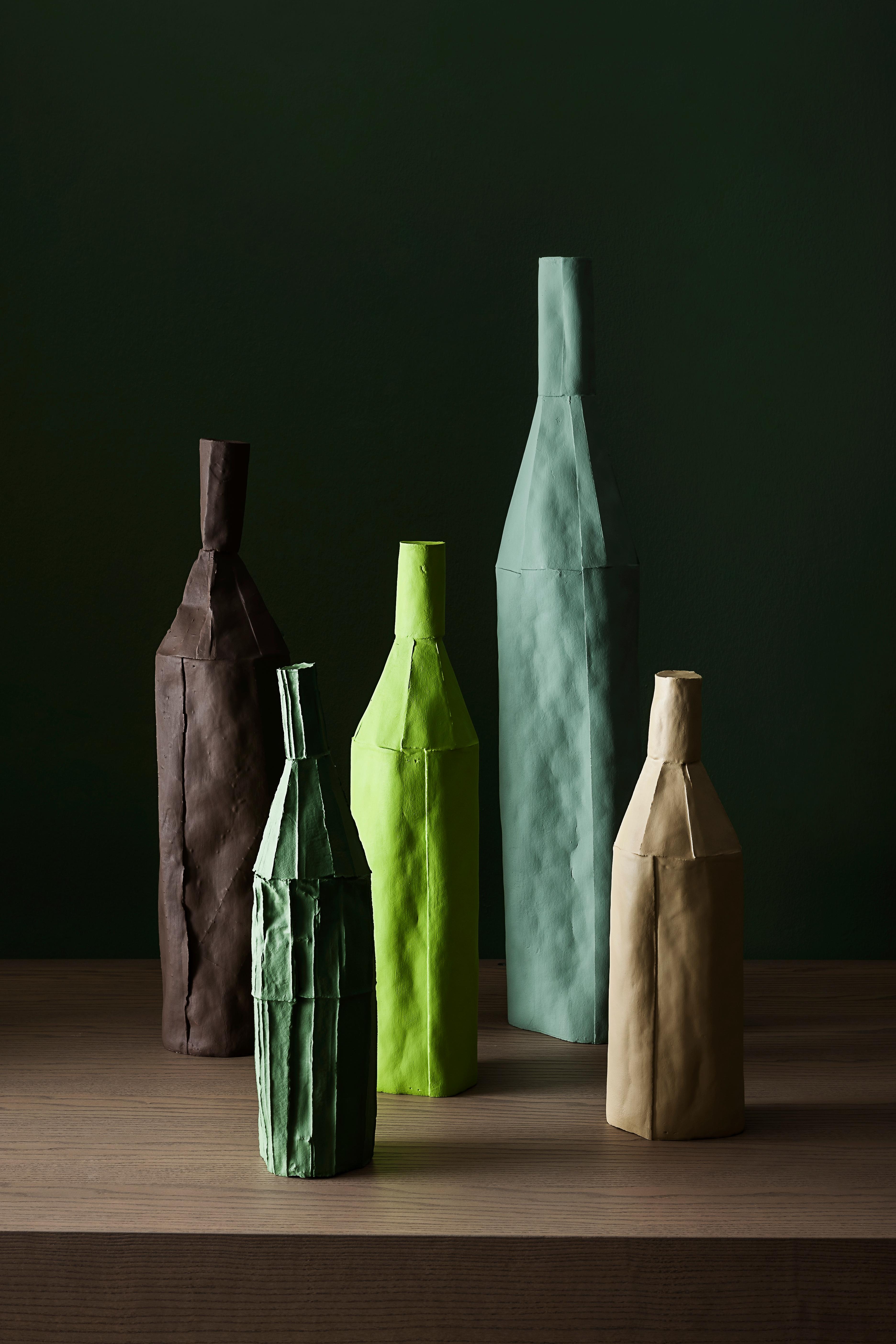 Moderne Bouteille décorative en céramique contemporaine Corteccia texturée verte en vente