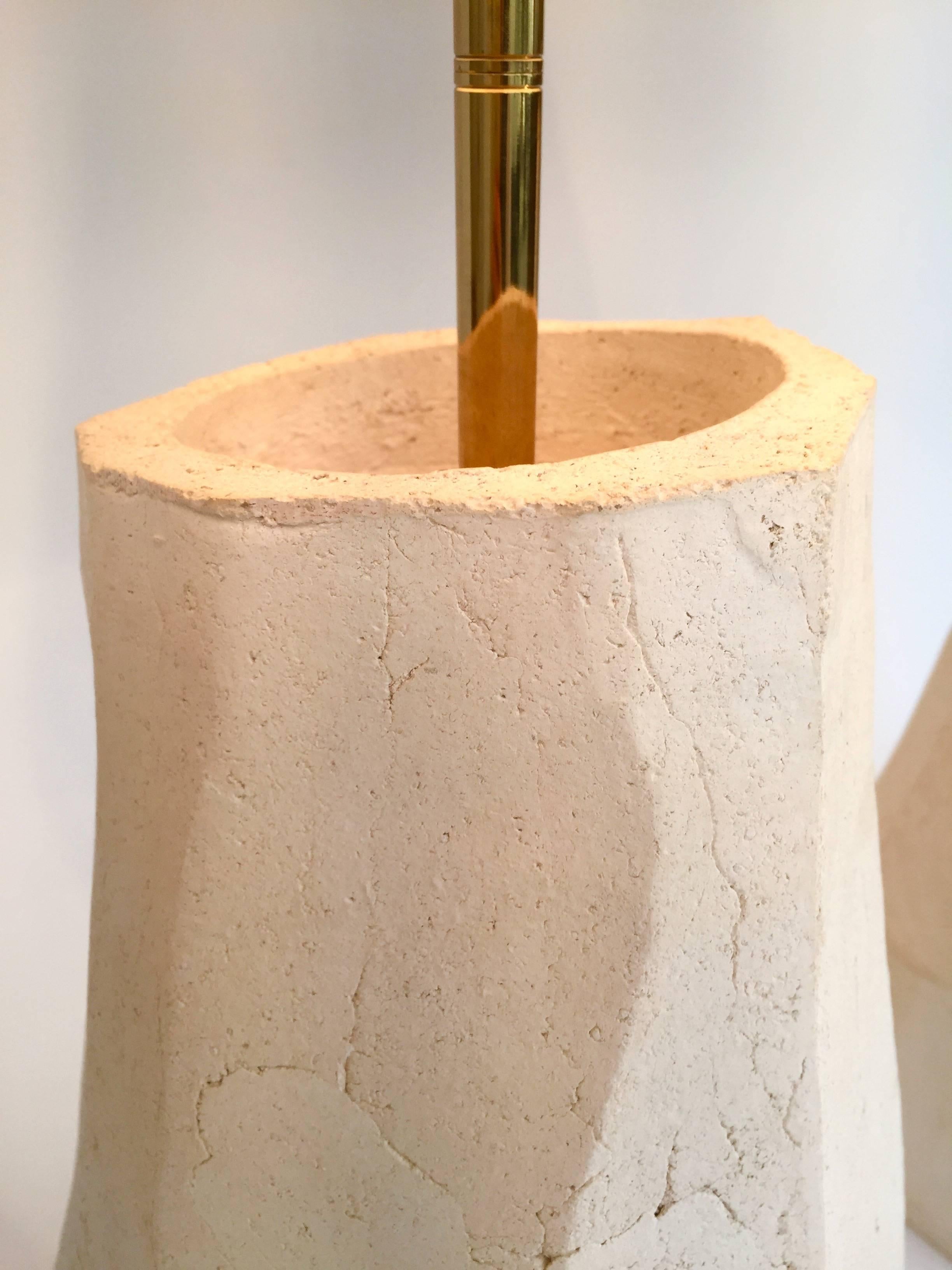 Contemporary Ceramic Floor Lamp Brutalist Monolith, Italy In New Condition For Sale In SAINT-OUEN, FR