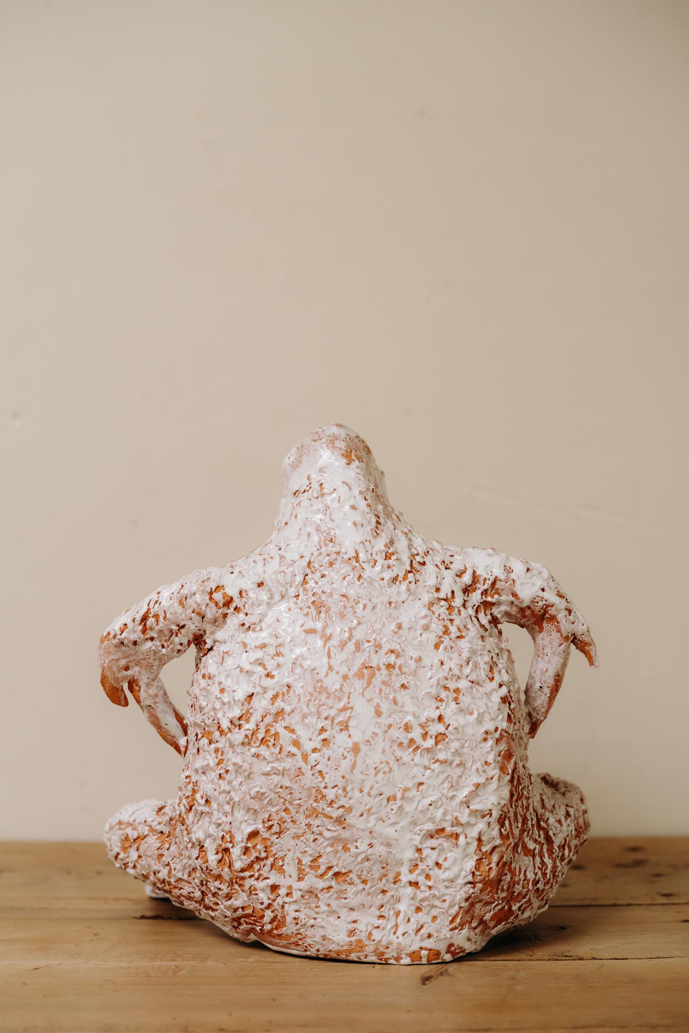 zeitgenössische Keramik funky Huhn ... im Angebot 8