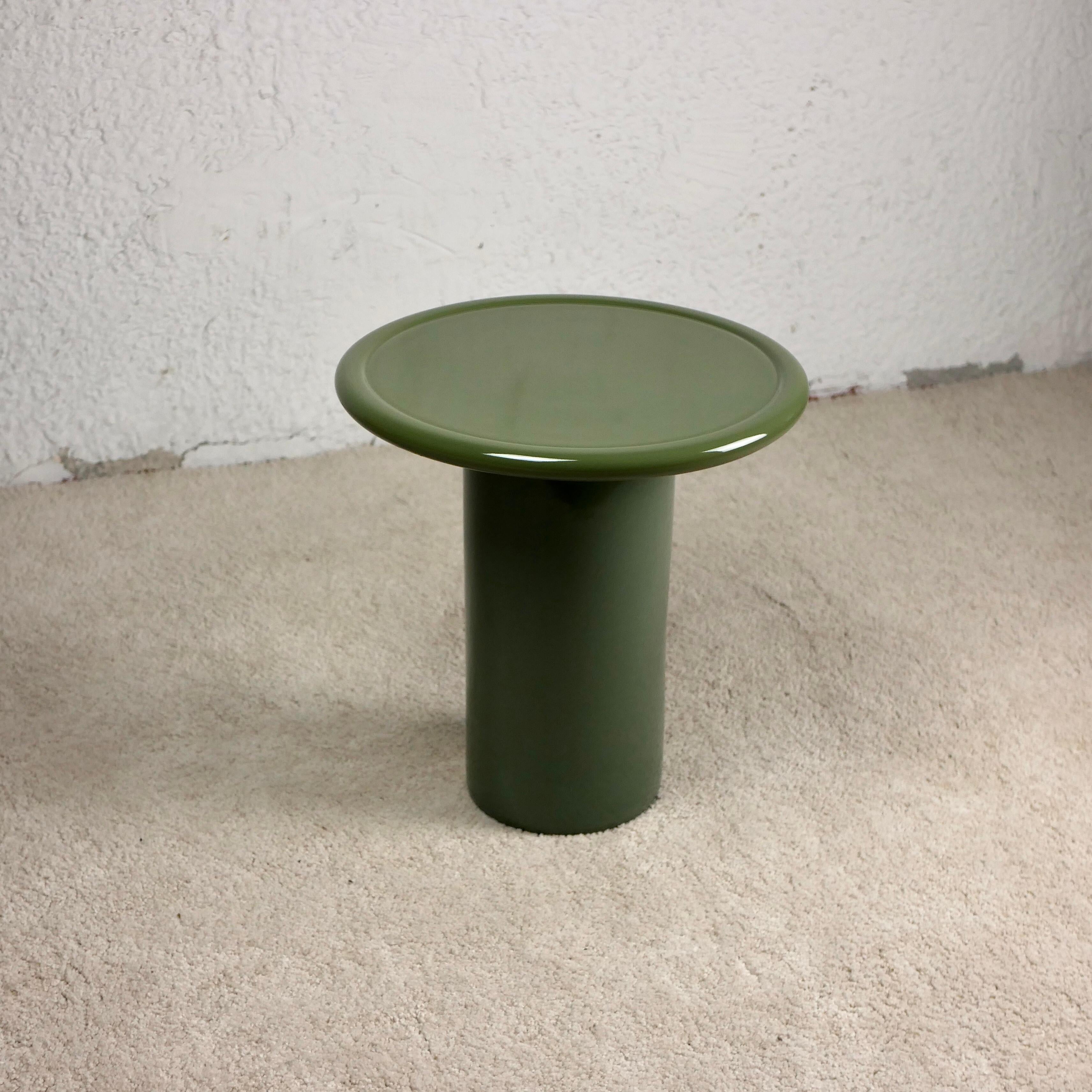 Table d'appoint contemporaine en céramique 