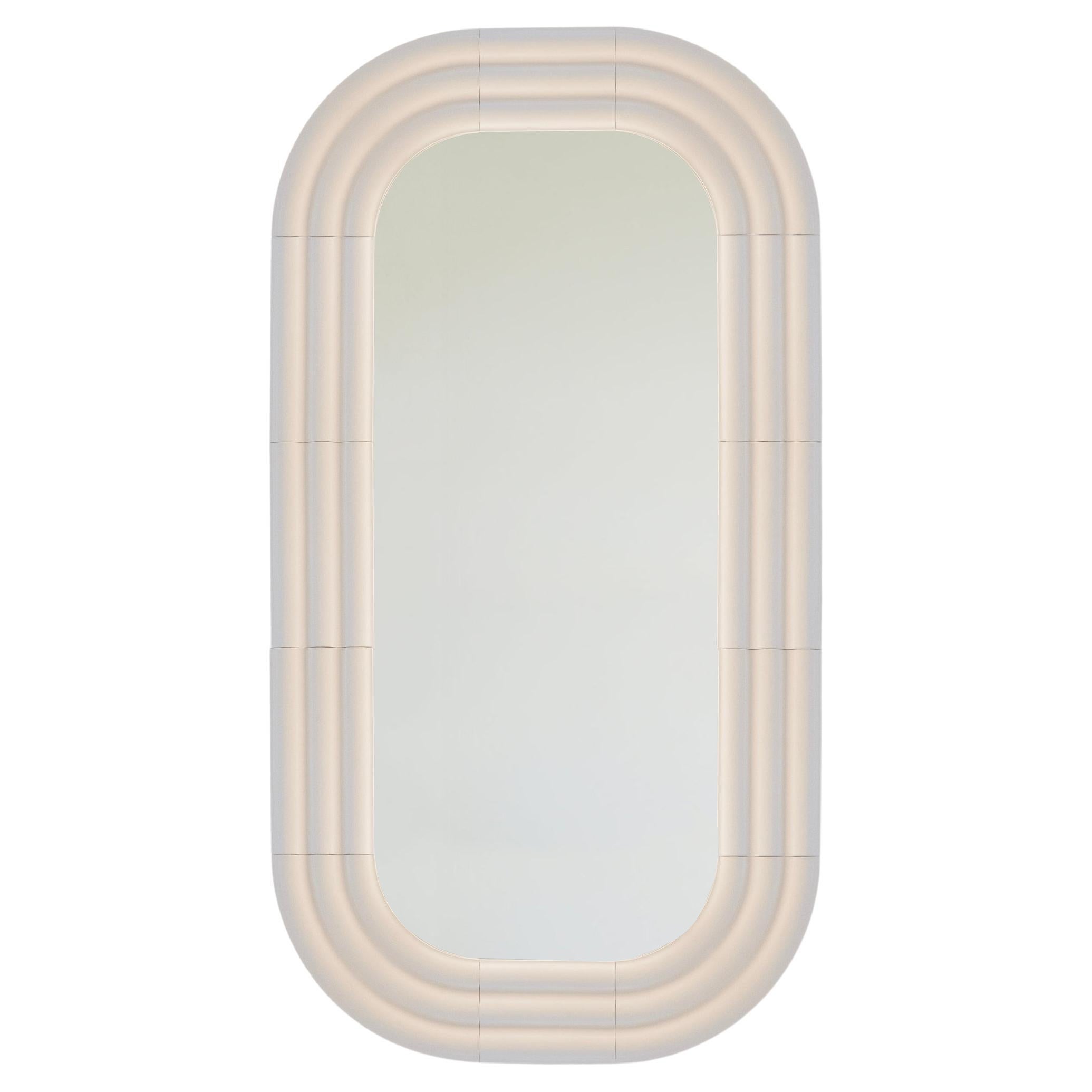 Specchio contemporaneo in ceramica 'Elo 3' di Pani Jurek, 150-80 White